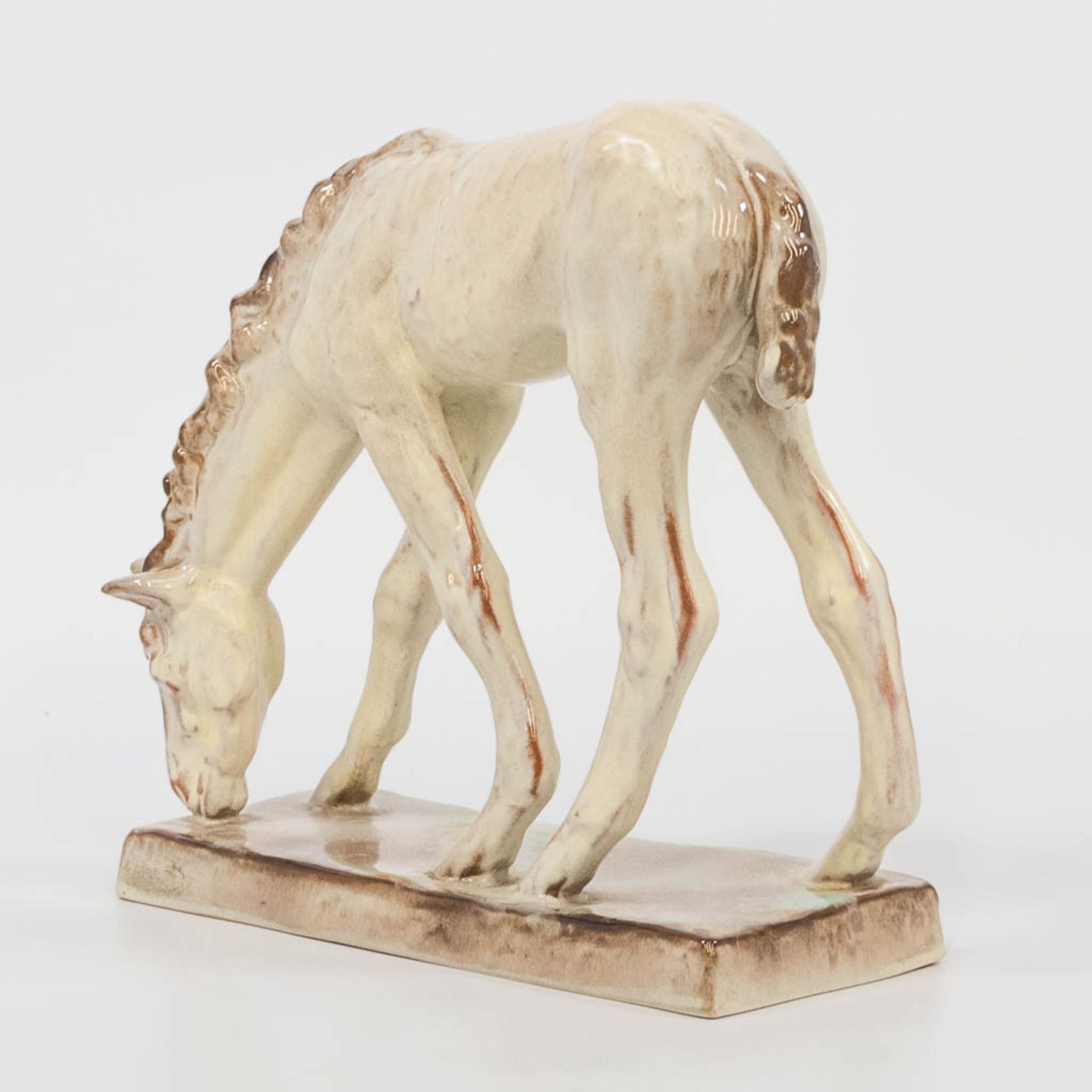 Else BACH (1899-1950) for Karlsruhe Majolica, a statue of a horse. (9 x 23 x 21,5 cm) - Image 4 of 16