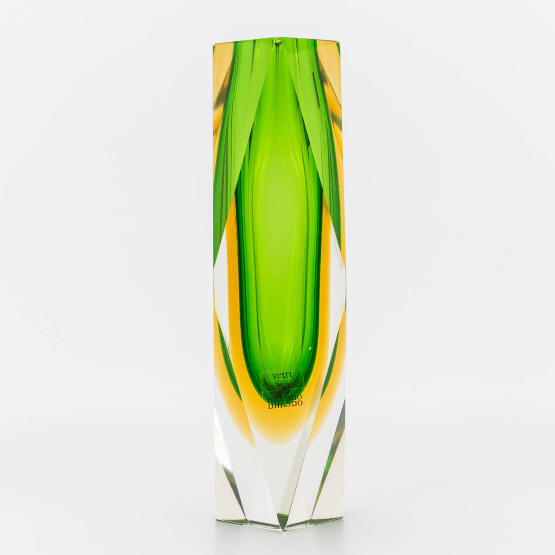 a Sommerso glass vase stickered Vetri Murano . (7 x 7 x 25 cm) - Image 2 of 12