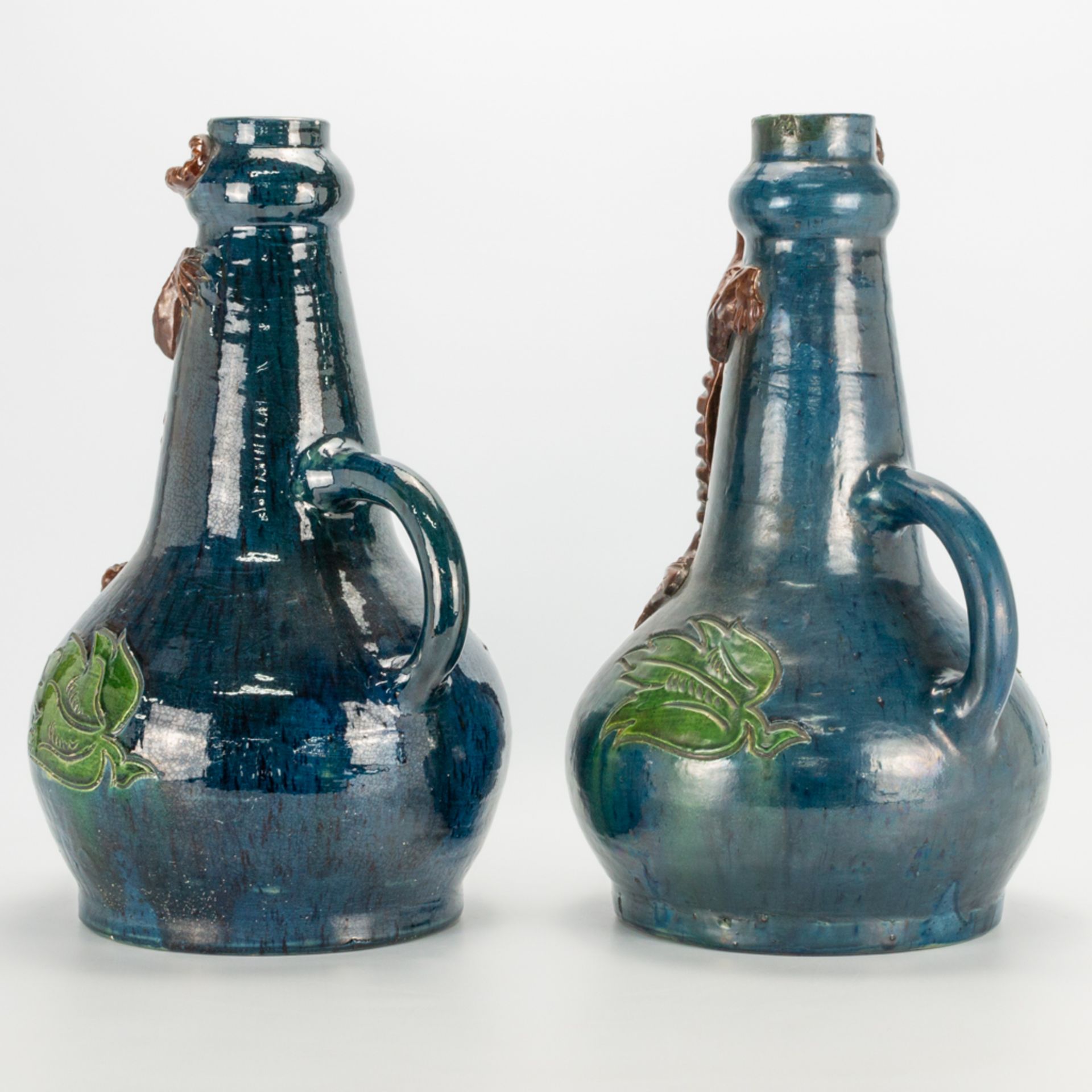 A pair of vases made in Flemish Earthenware with the decor of a salamander. (27 x 30 x 45 cm) - Image 7 of 20