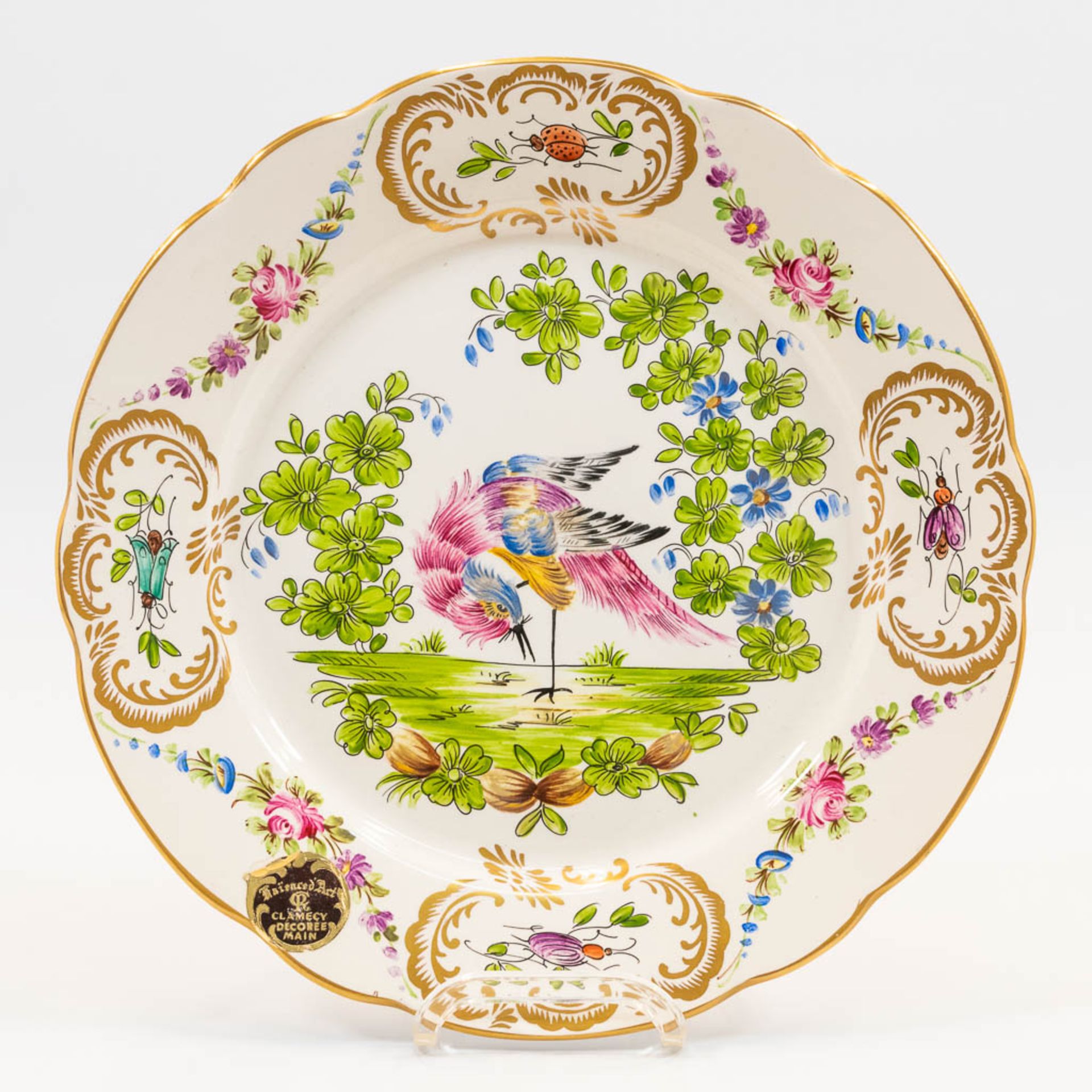 A collection of 2 pairs of faience display plates with hand-painted decor and made in Clamecy, Franc - Image 10 of 17