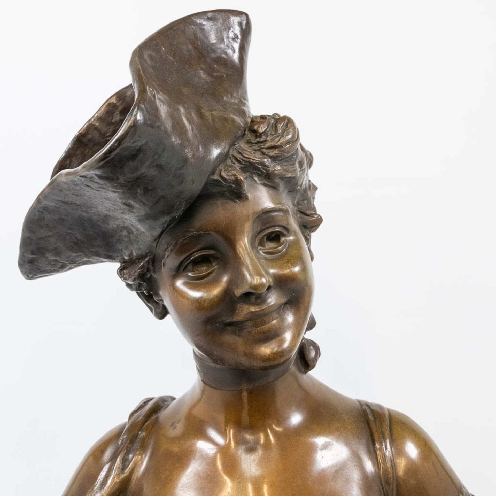 Georges VAN DER STRAETEN (1856-1928) a bust of a lady. Marked 'Society des bronzes de Paris'. (23 x  - Bild 10 aus 13