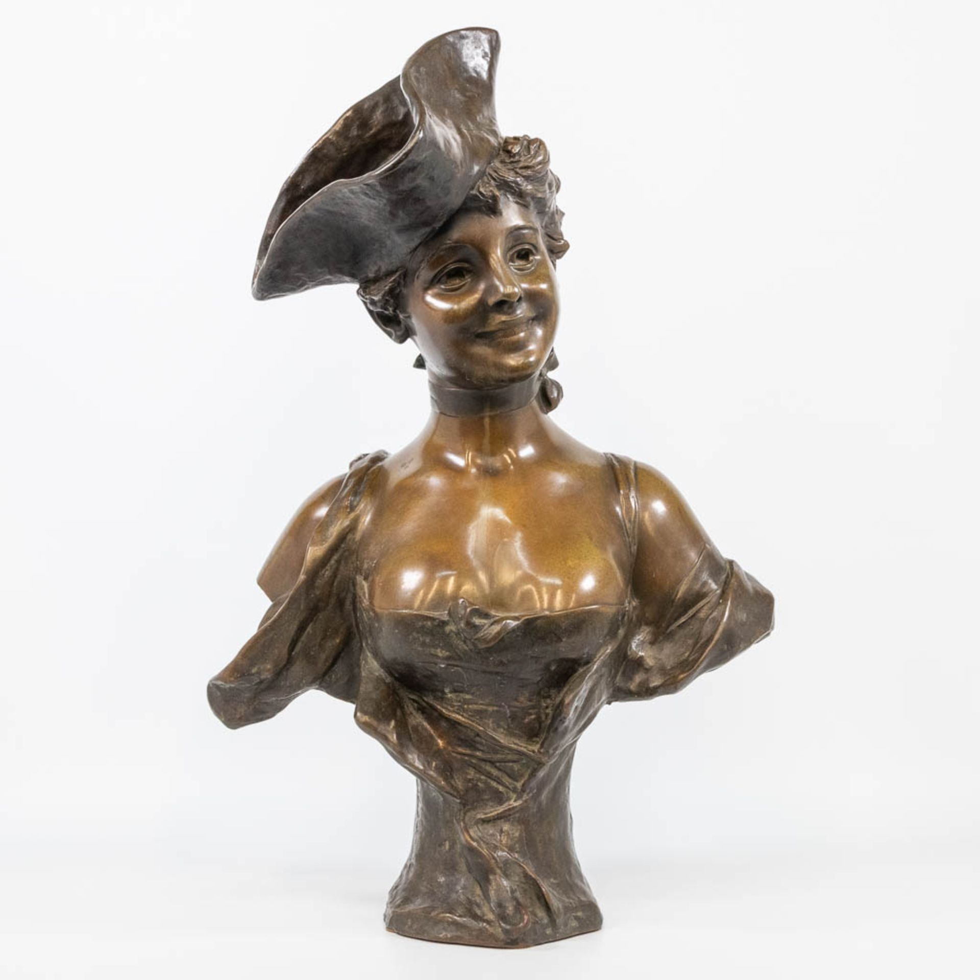 Georges VAN DER STRAETEN (1856-1928) a bust of a lady. Marked 'Society des bronzes de Paris'. (23 x  - Bild 9 aus 13