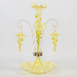 A yellow and clear glass table centrepiece pic-fleur, made in Murano, Italy. (25 x 28 x 45 cm)