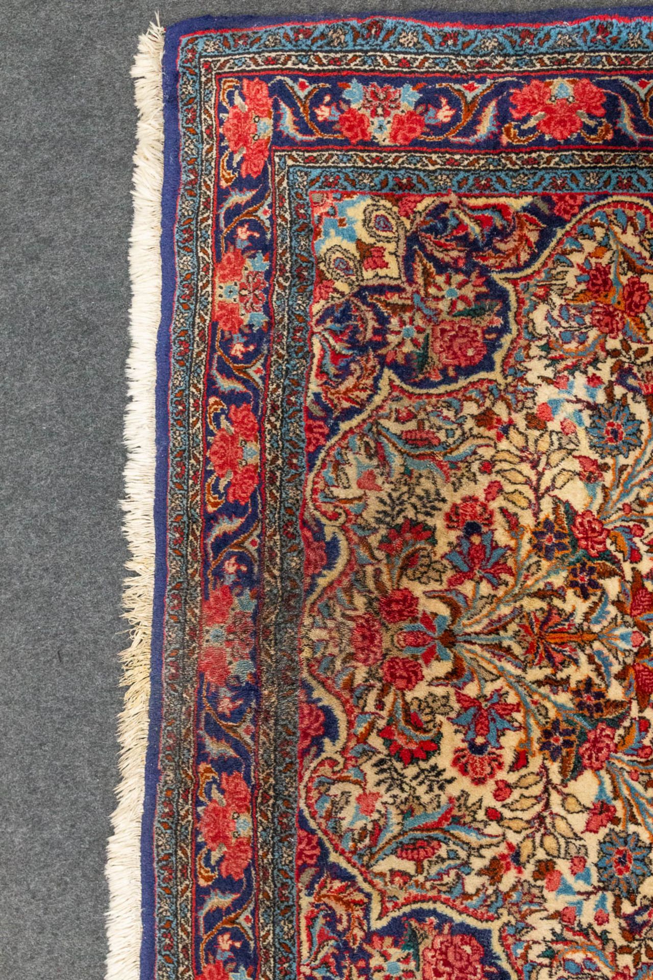 An Oriental hand-made wool carpet, Bidjar. (115 x 165 cm). - Image 5 of 8