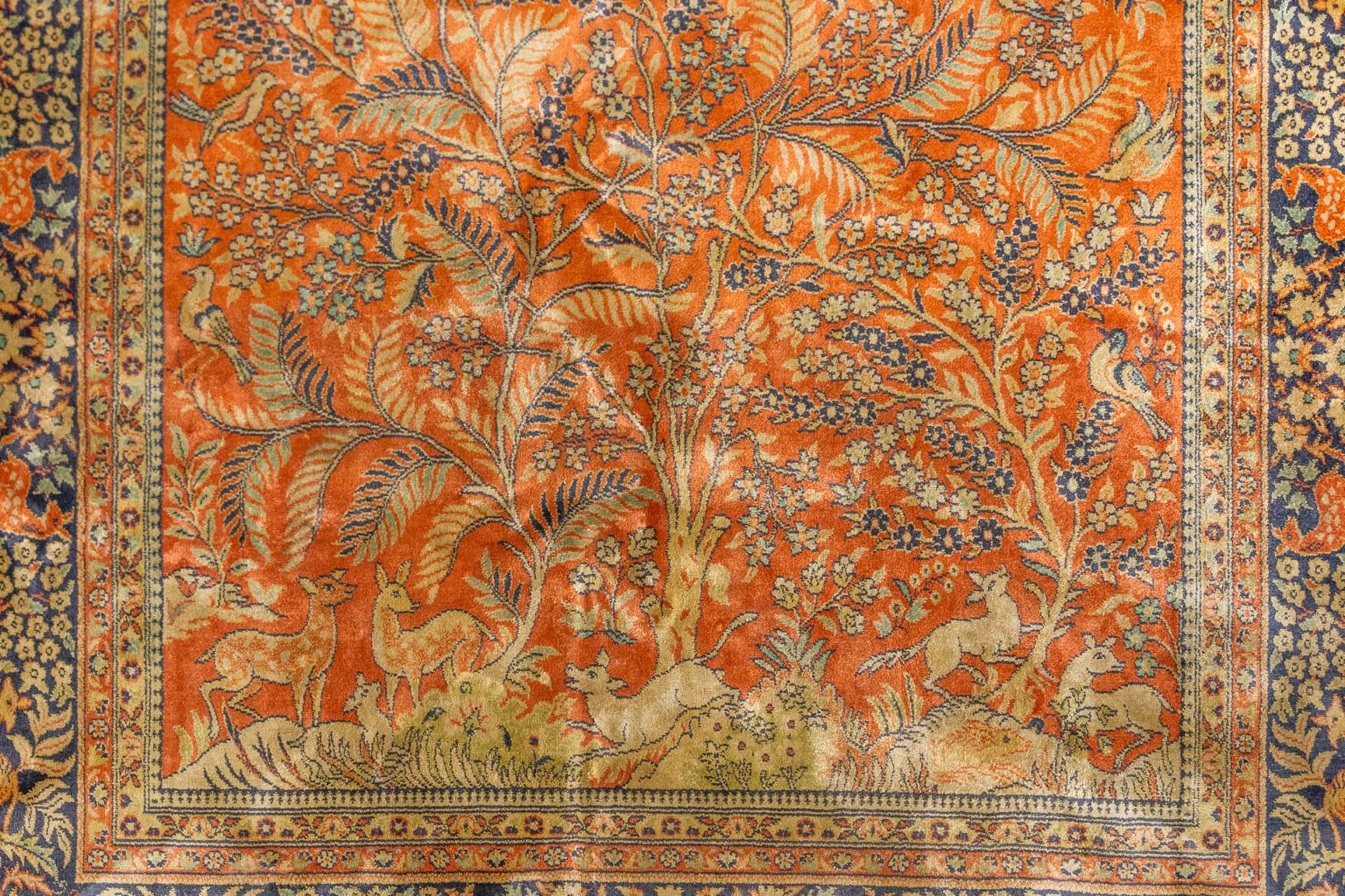 An Oriental carpet 'The Tree of life' Ghom, made of silk and wool. (138 x 200 cm). - Bild 5 aus 9