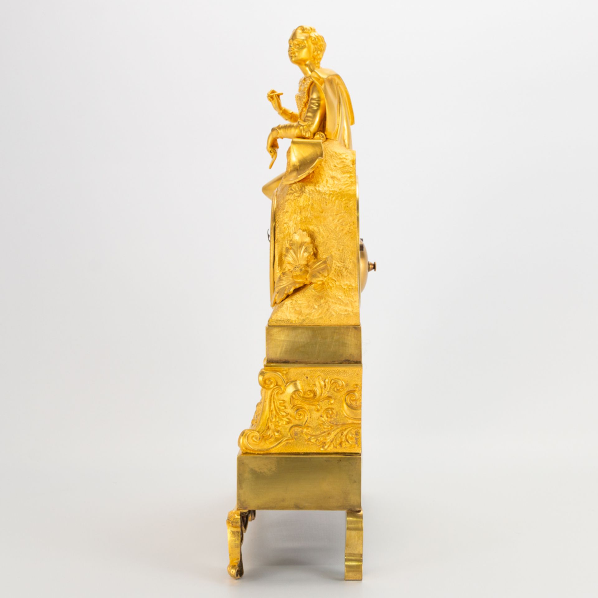 A ormolu gilt table clock made of bronze with a figurine of a noble man, enamel dial and marked Amst - Image 7 of 16