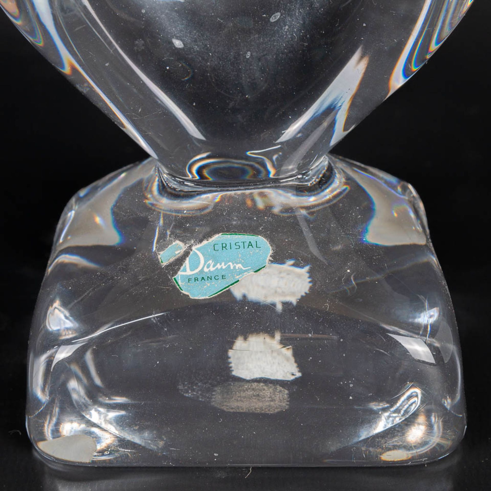 A Daum Nancy table lamp made of crystal with a fabric lamp shade. 20th century. (9 x 9 x 33 cm) - Image 9 of 12