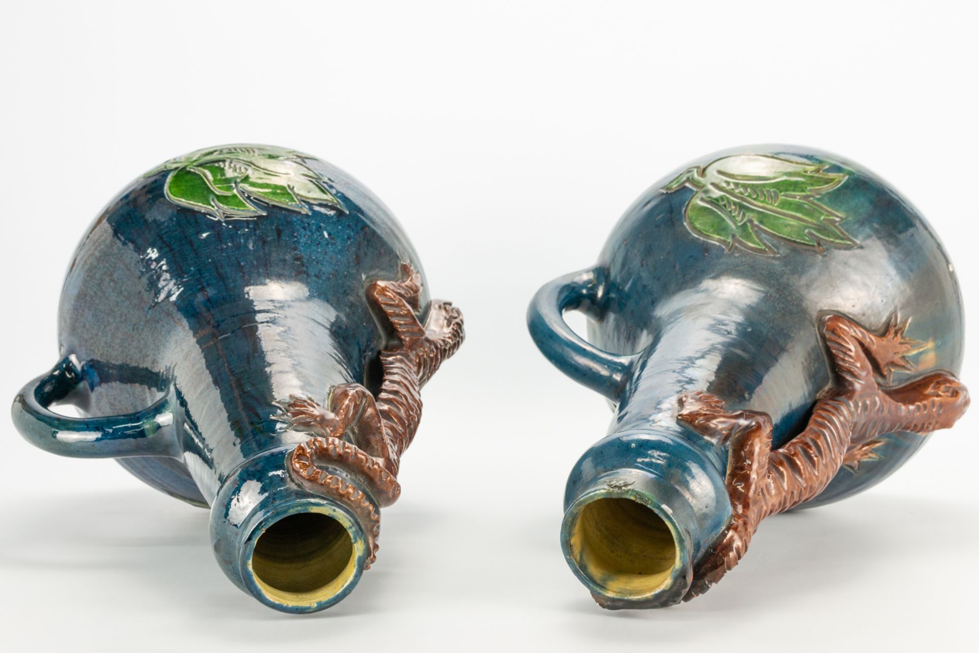 A pair of vases made in Flemish Earthenware with the decor of a salamander. (27 x 30 x 45 cm) - Image 13 of 20