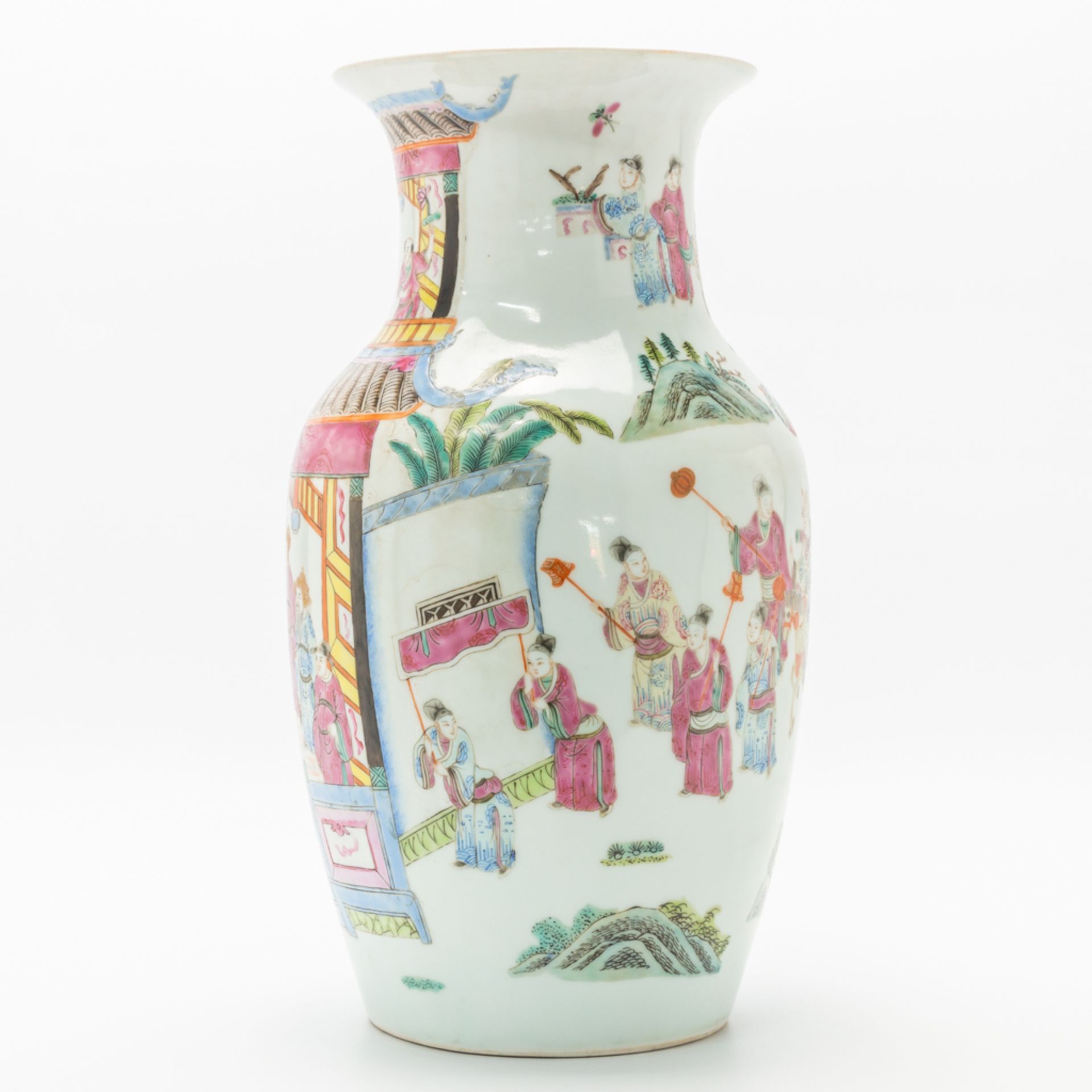 A Chinese vase with double decor of warriors and wise men. 19th/20th century. (36 x 19 cm) - Bild 5 aus 16