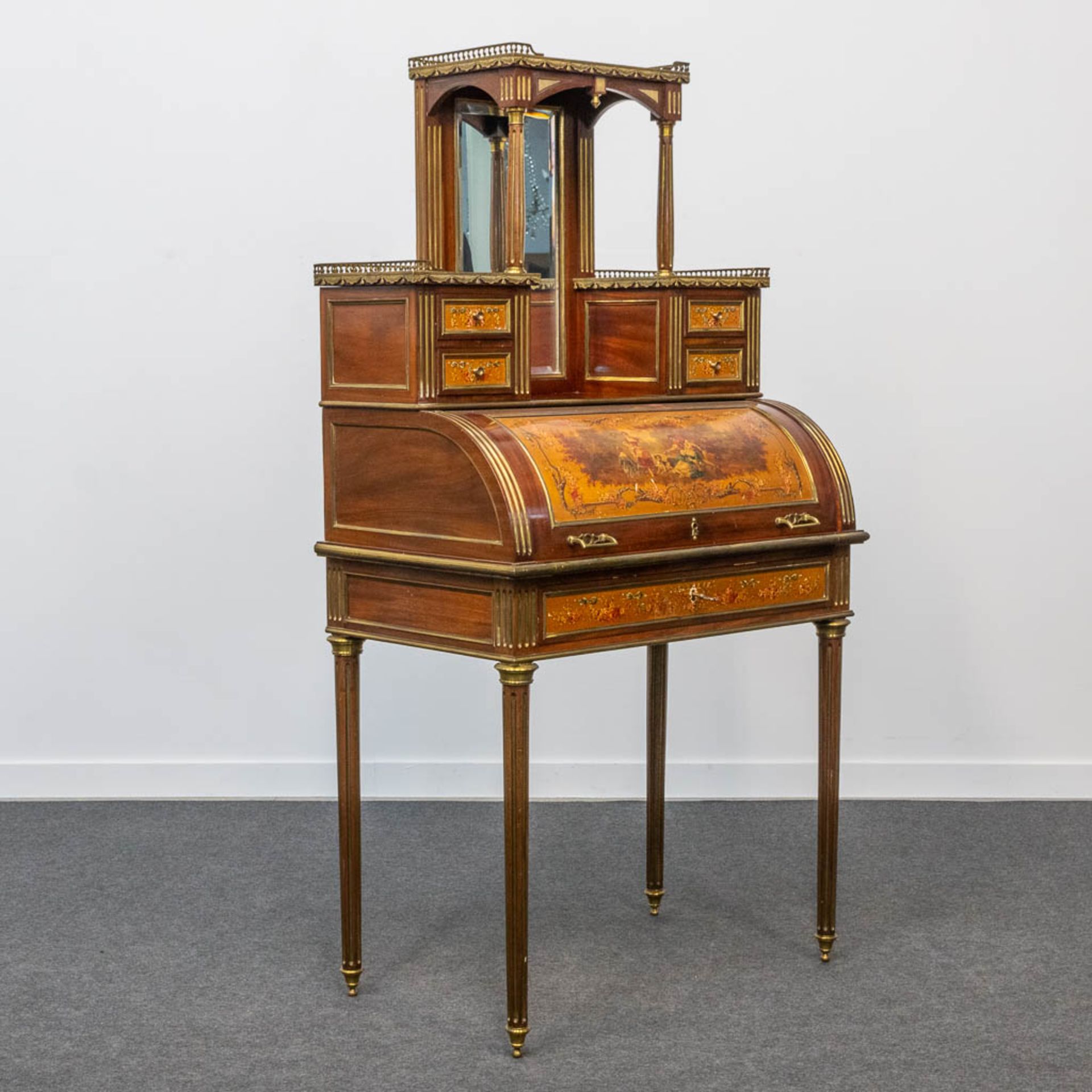 An antique exceptional secretaire cabinet in Louis XVI style, mounted with bronze and finished with  - Bild 8 aus 16