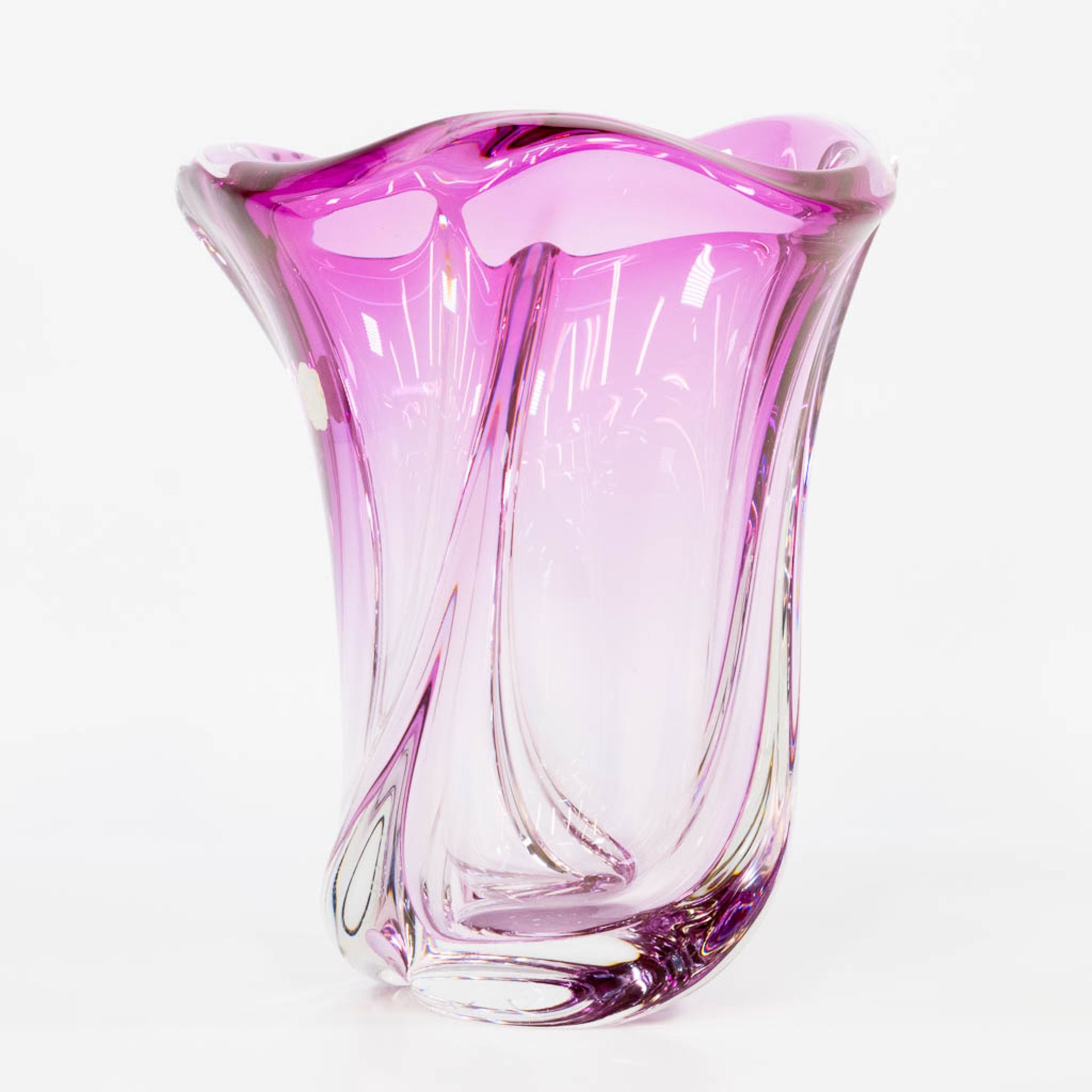 A large vase made of colored crystal. Marked Val Saint Lambert, and made in Belgium. (23 x 23 x 26 c - Bild 4 aus 12