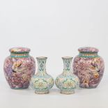A collection of 2 pairs of bronze cloisonnŽ enamel vases, of which 2 have a lid and figurines. (24 x