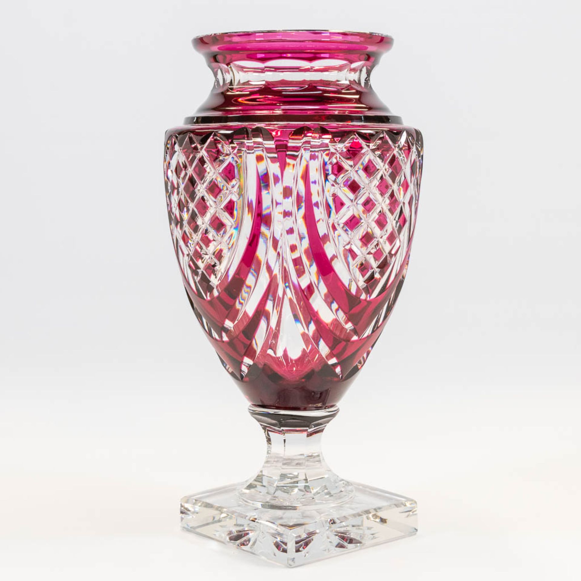 A collection of 2 exceptional and large Val Saint Lambert crystal vases, model Jupiter. Marked on ba - Image 15 of 31
