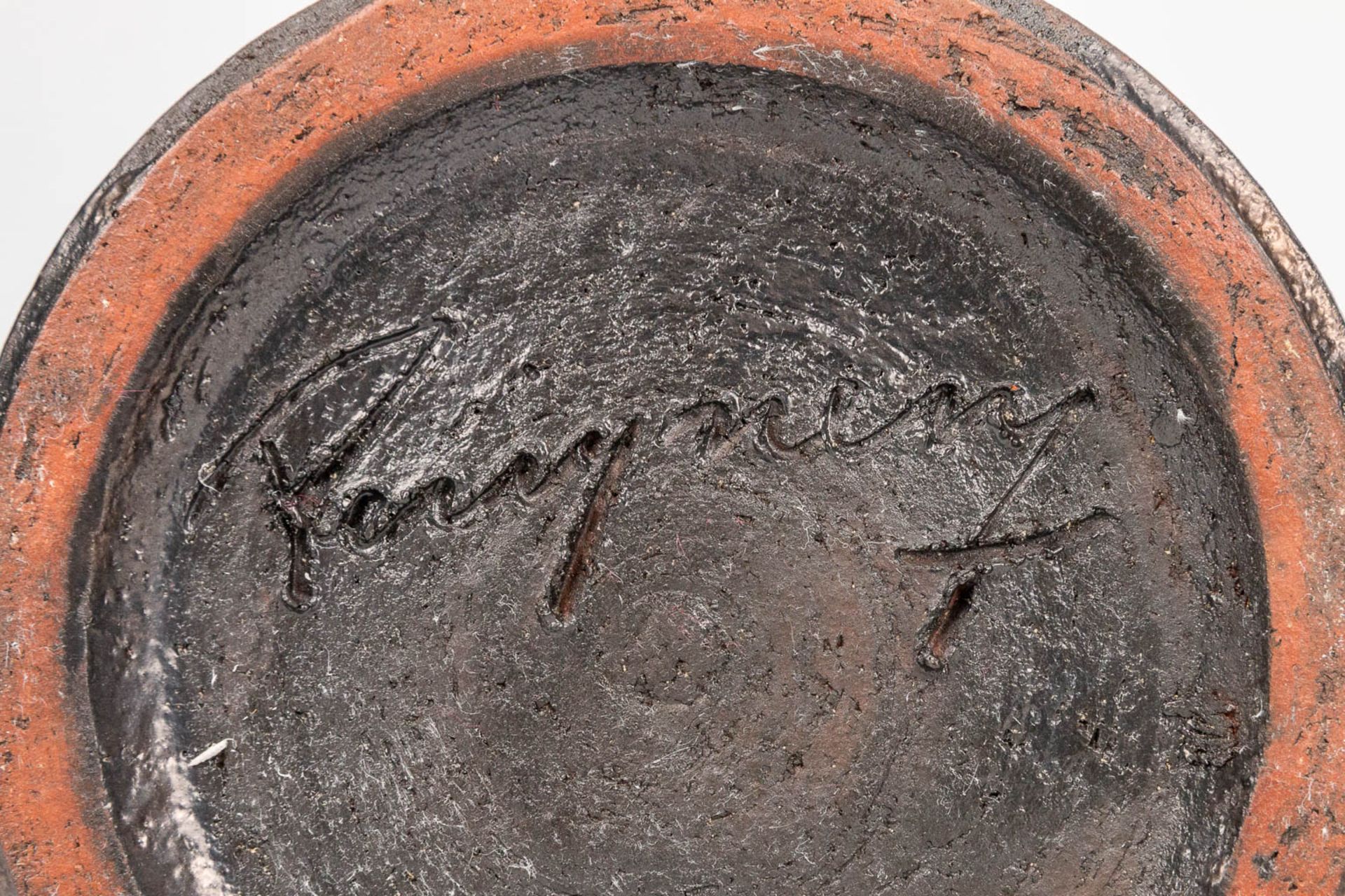 Elisabeth VANDEWEGHE (XX-XXI) a vase made of bronze glaze ceramics for Perignem. (20 x 10 cm) - Image 9 of 9
