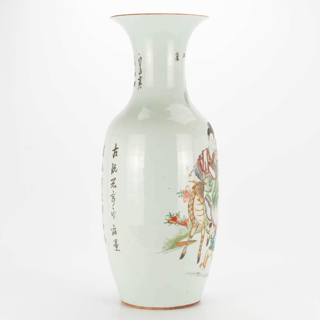 A Chinese porcelain vase with decor of playing children, a cranebird and a wise man. 19th/20th centu - Image 6 of 17