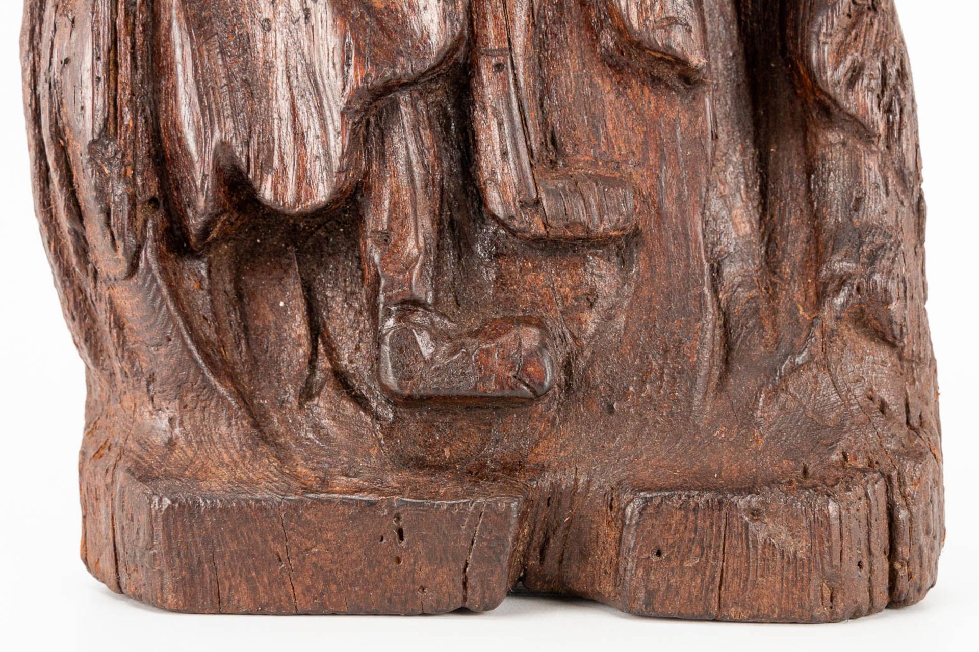 A wood sculpture of the holy family. (5,5 x 19 x 61 cm) - Image 13 of 15