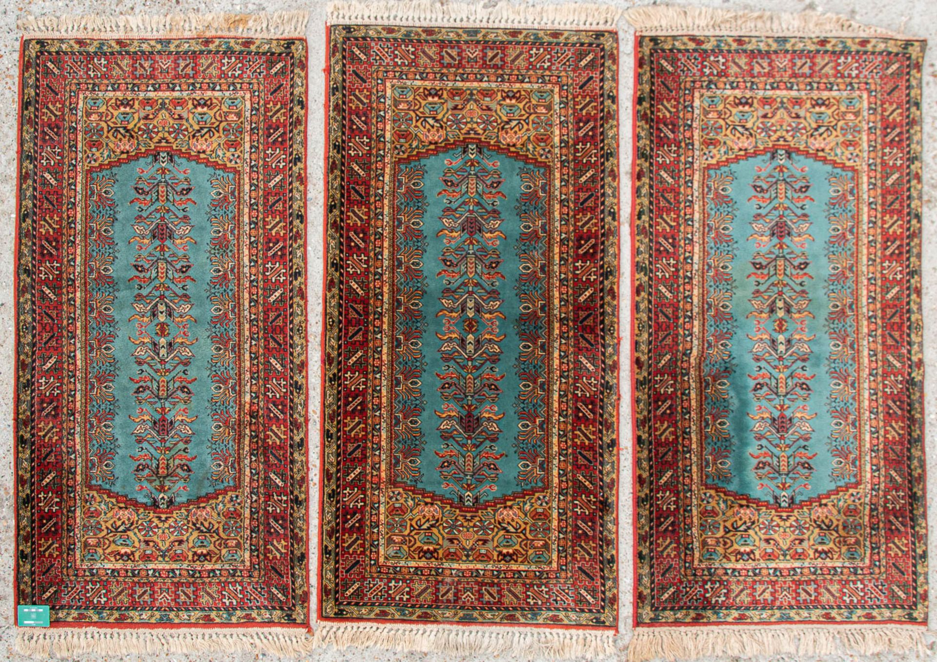 A set of 3 identical, Oriental carpets. (160 x 79 cm) - Image 2 of 8