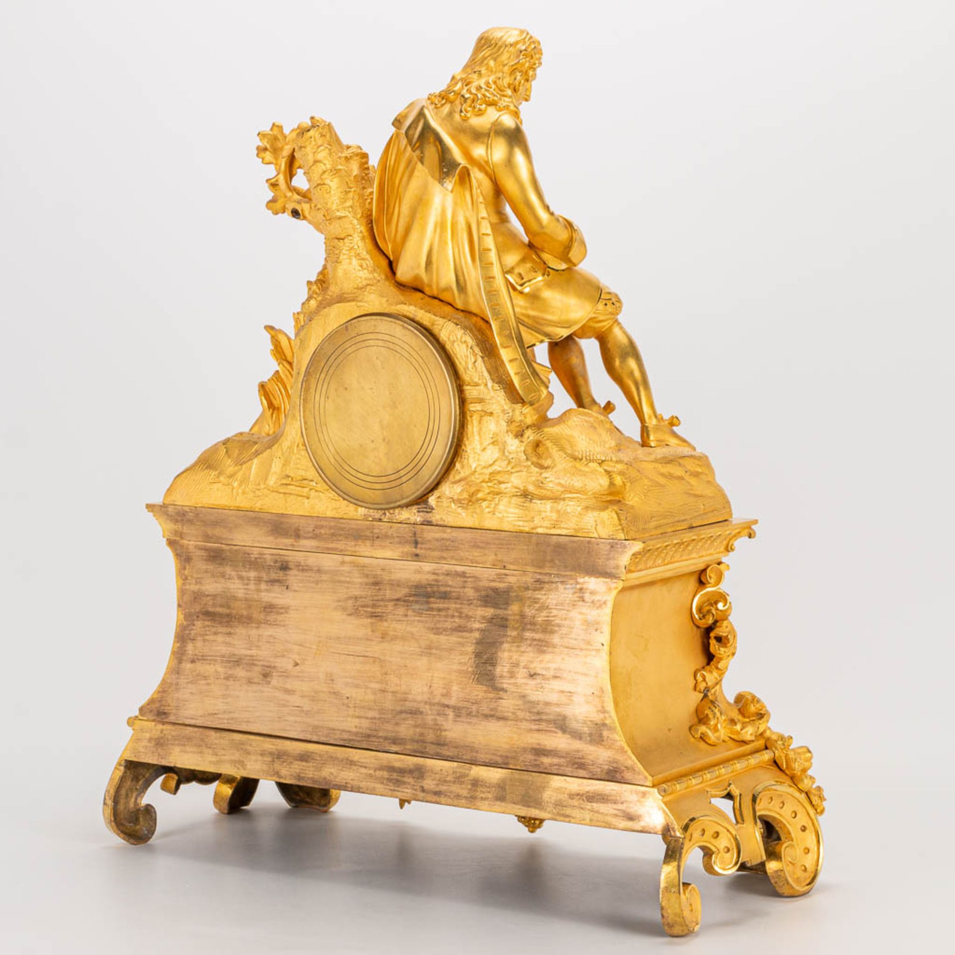 A table clock made of ormolu bronze with a sitting figurine. The second half of the 19th century. (1 - Image 5 of 24