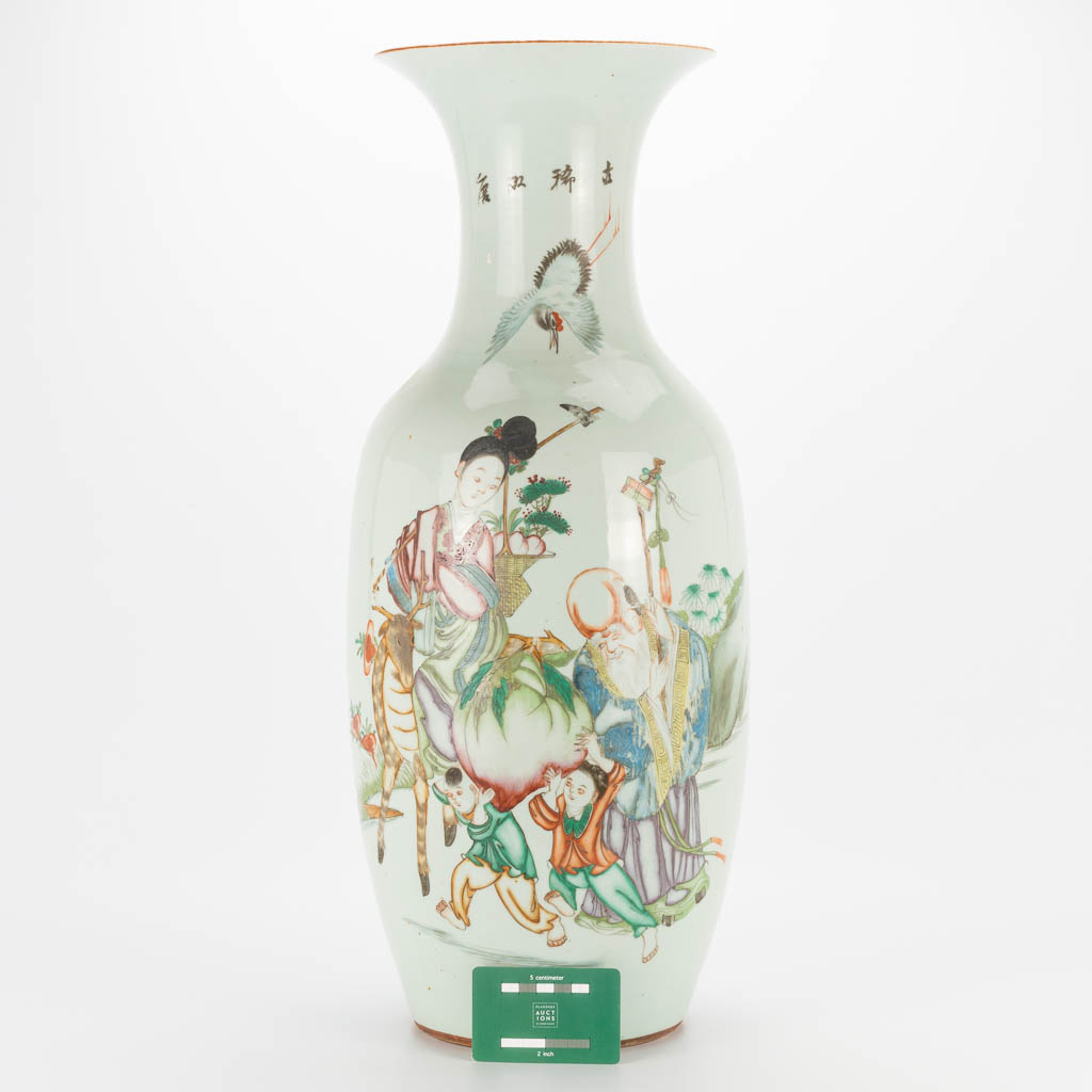 A Chinese porcelain vase with decor of playing children, a cranebird and a wise man. 19th/20th centu - Image 3 of 17