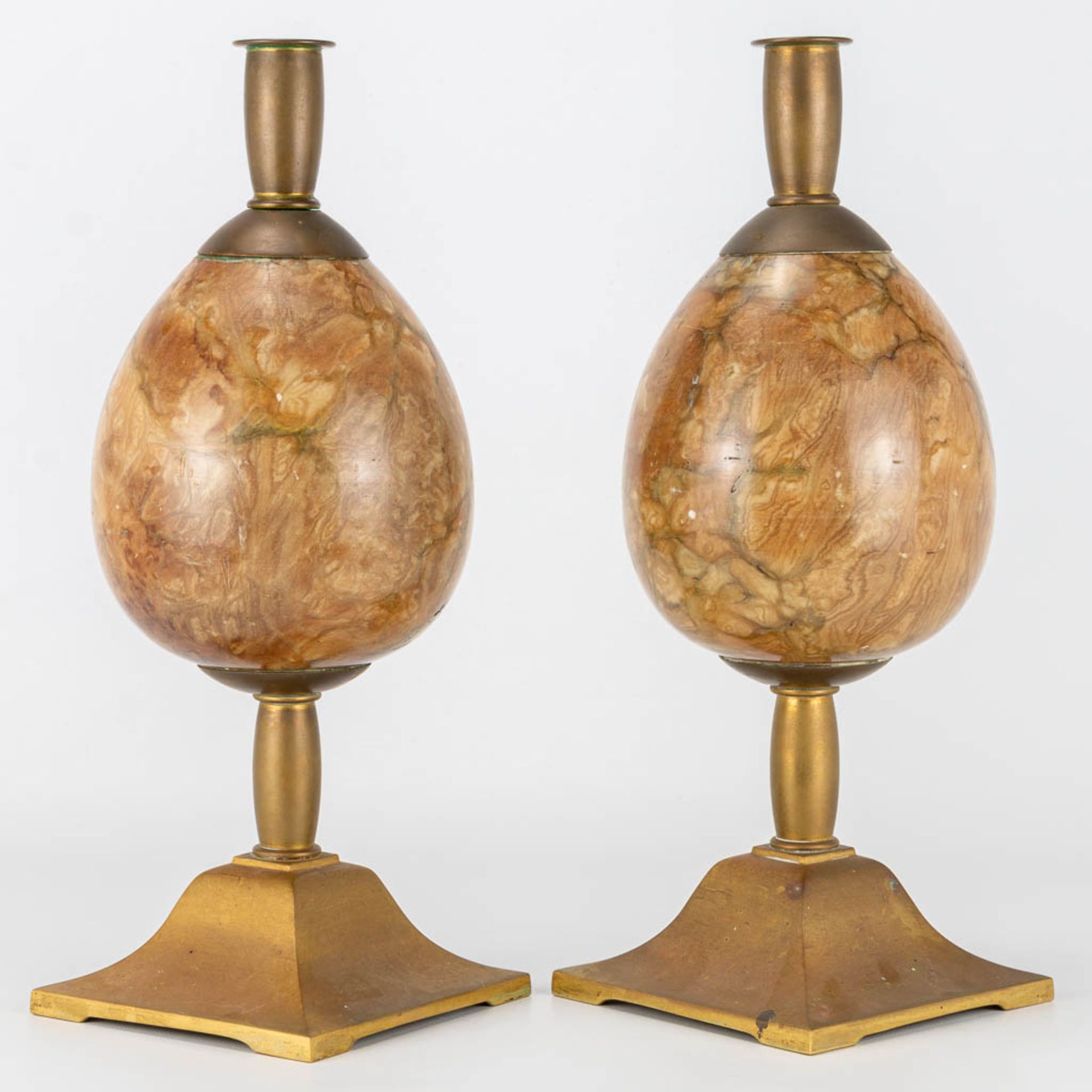 A pair mid-century candlesticks made of copper with an marble egg. (12 x 12 x 33 cm) - Image 13 of 14