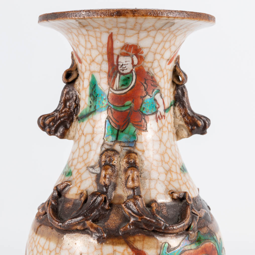 A pair of small Chinese vases Nanking with warrior decor. 19th/20th century. (19 x 8 cm) - Image 10 of 20