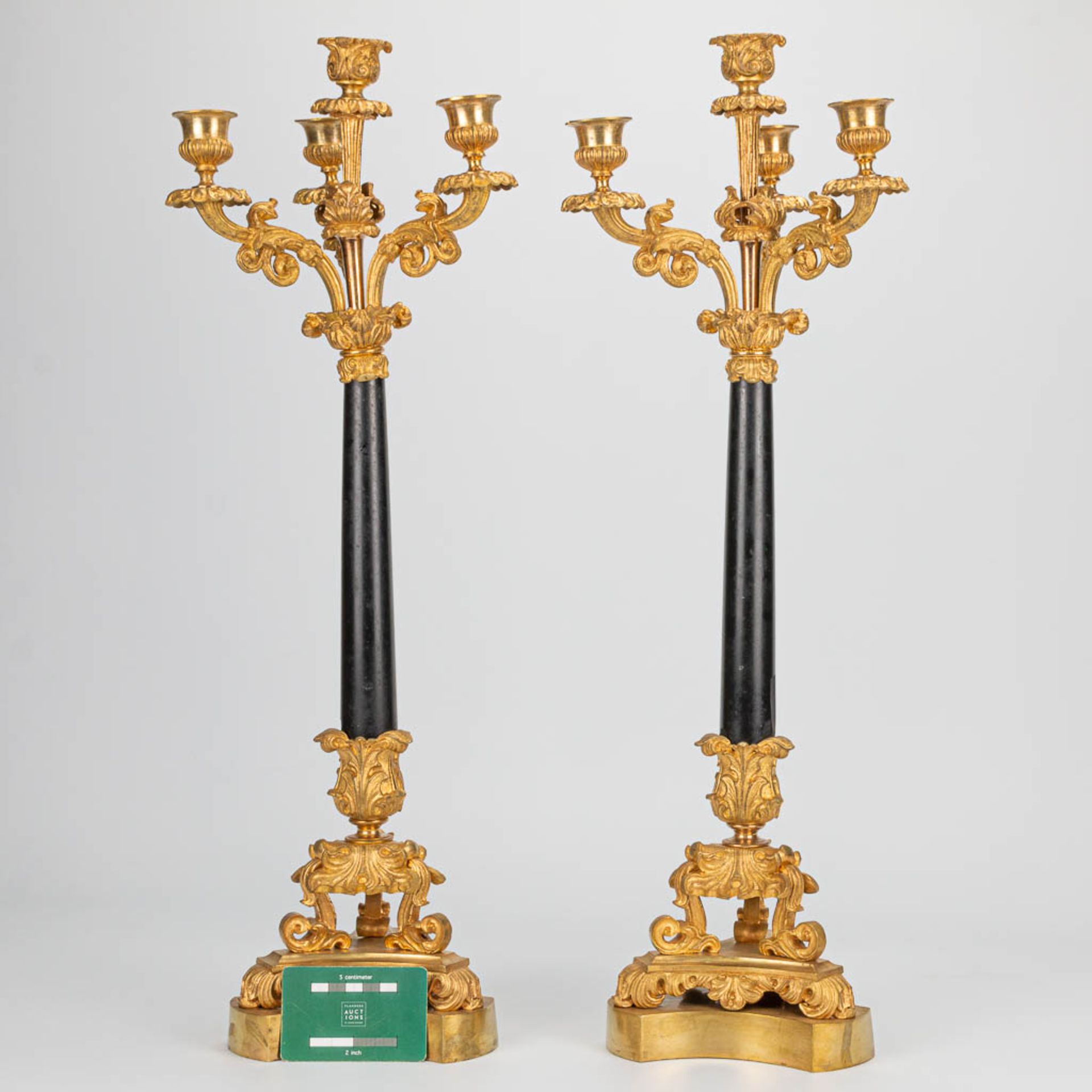 A pair of candelabra made of gilt bronze. 19th century. (21 x 19 x 60 cm) - Image 4 of 5