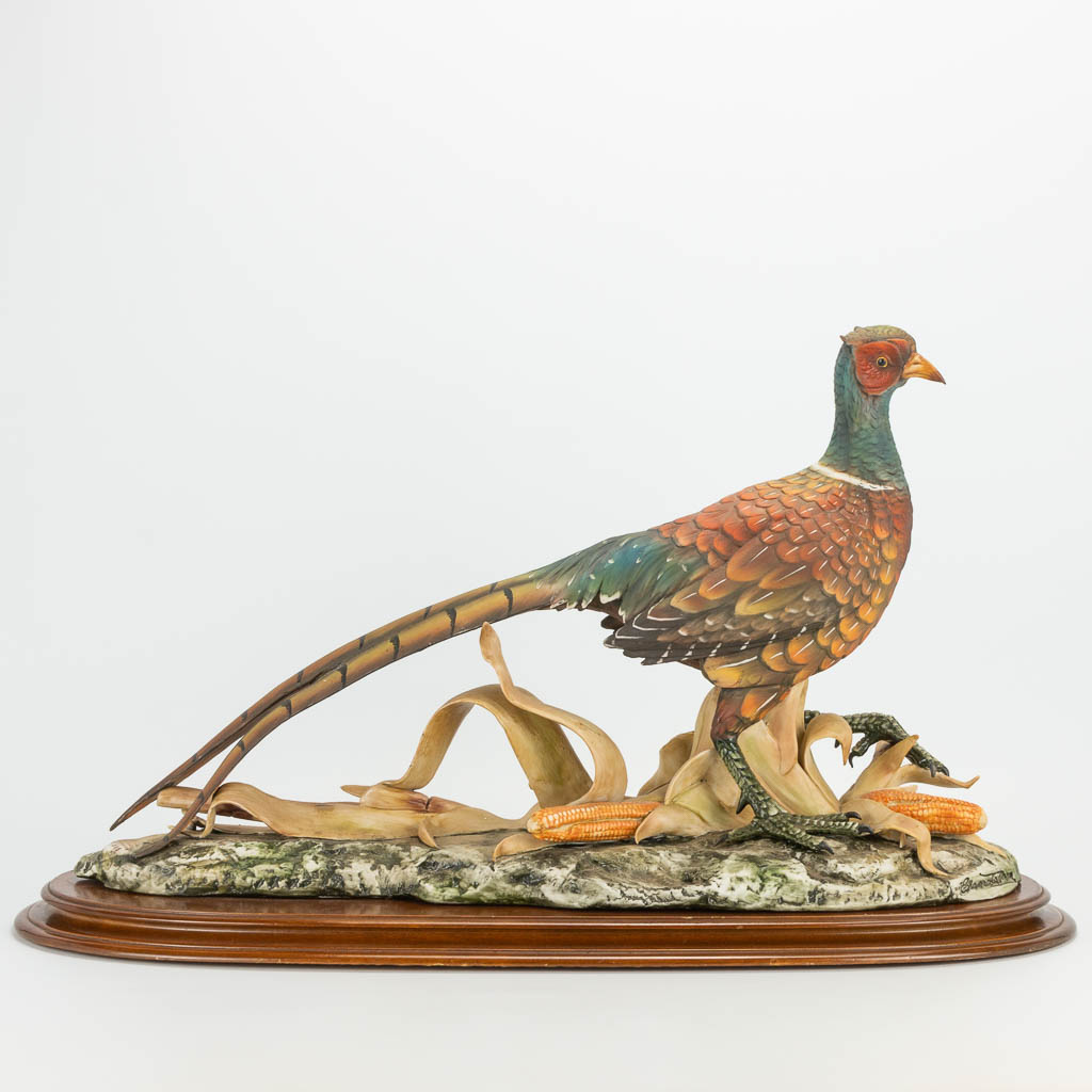 A Capodimonte porcelain figurine of a pheasant marked Edoardo Tasca. 616/1000. (36 x 59 x 35 cm) - Image 6 of 22