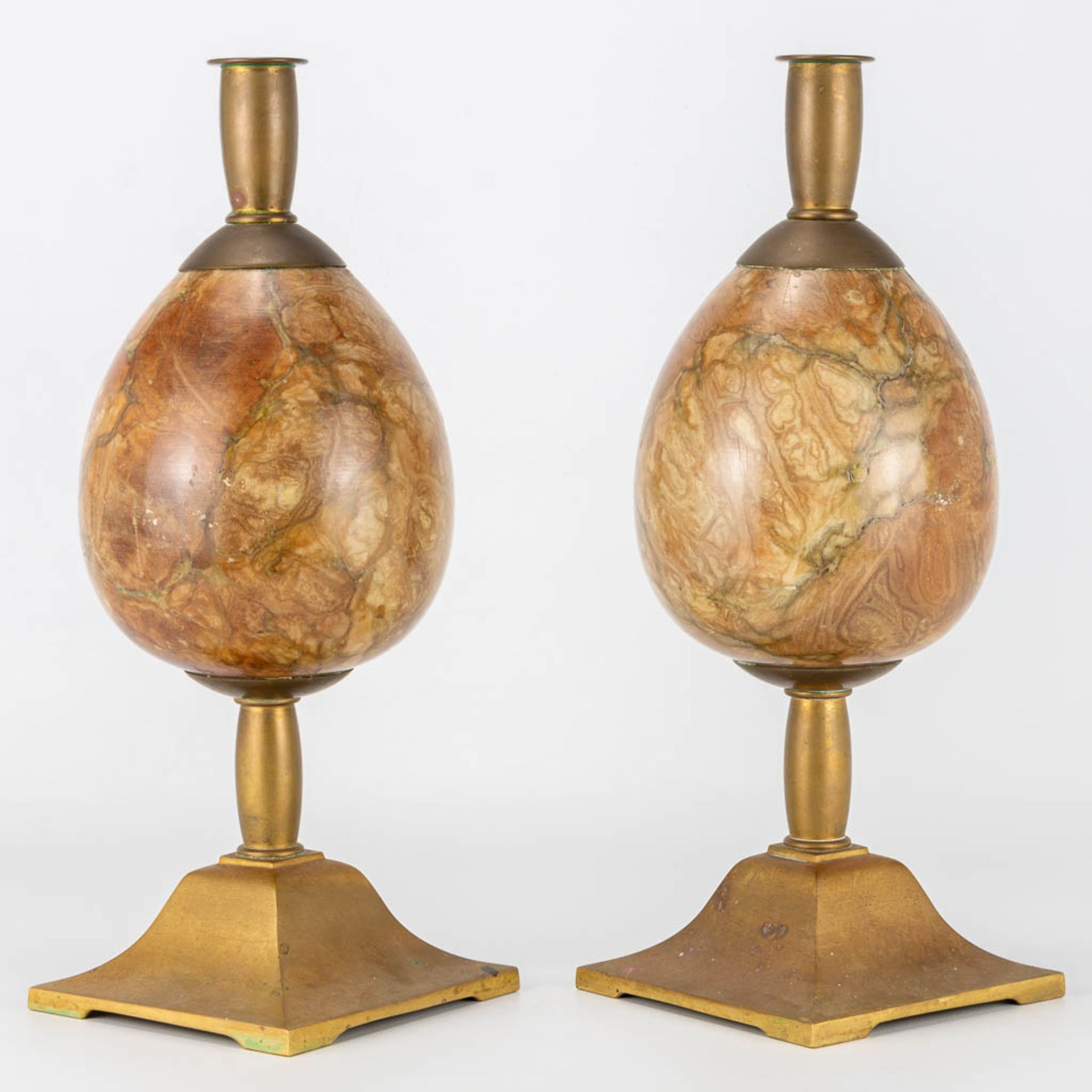 A pair mid-century candlesticks made of copper with an marble egg. (12 x 12 x 33 cm) - Image 7 of 14