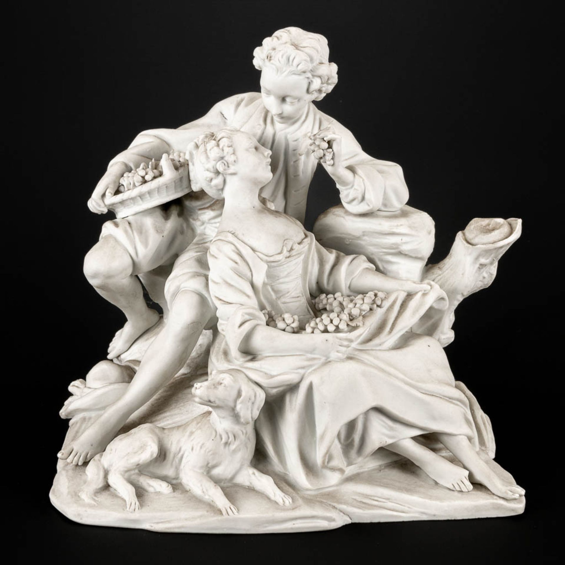 A romantic scene made of biscuit porcelain and marked Sevres. 19th century. (17 x 23 x 22 cm) - Image 4 of 20