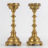 A pair of church candlesticks made of bronze. Neogothic, 19th century. (28 x 11 cm)