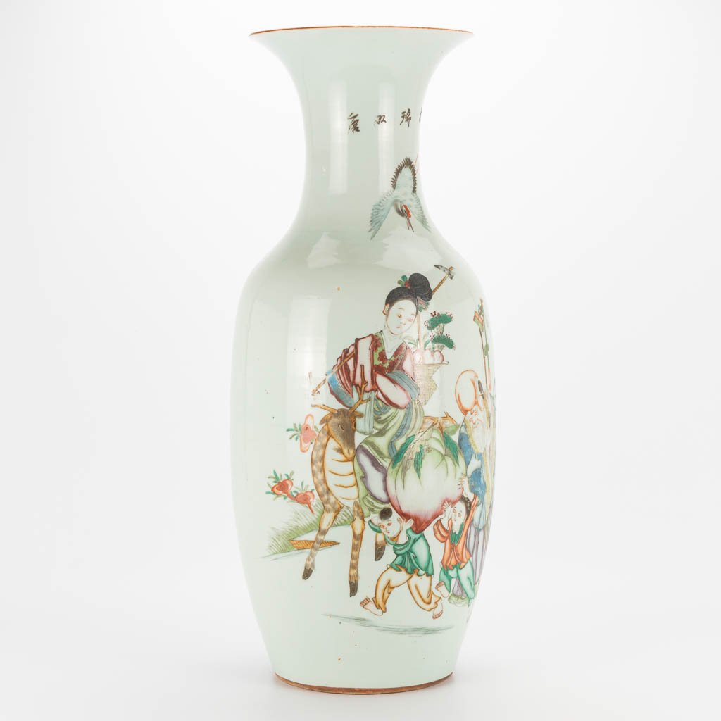 A Chinese porcelain vase with decor of playing children, a cranebird and a wise man. 19th/20th centu - Image 2 of 17