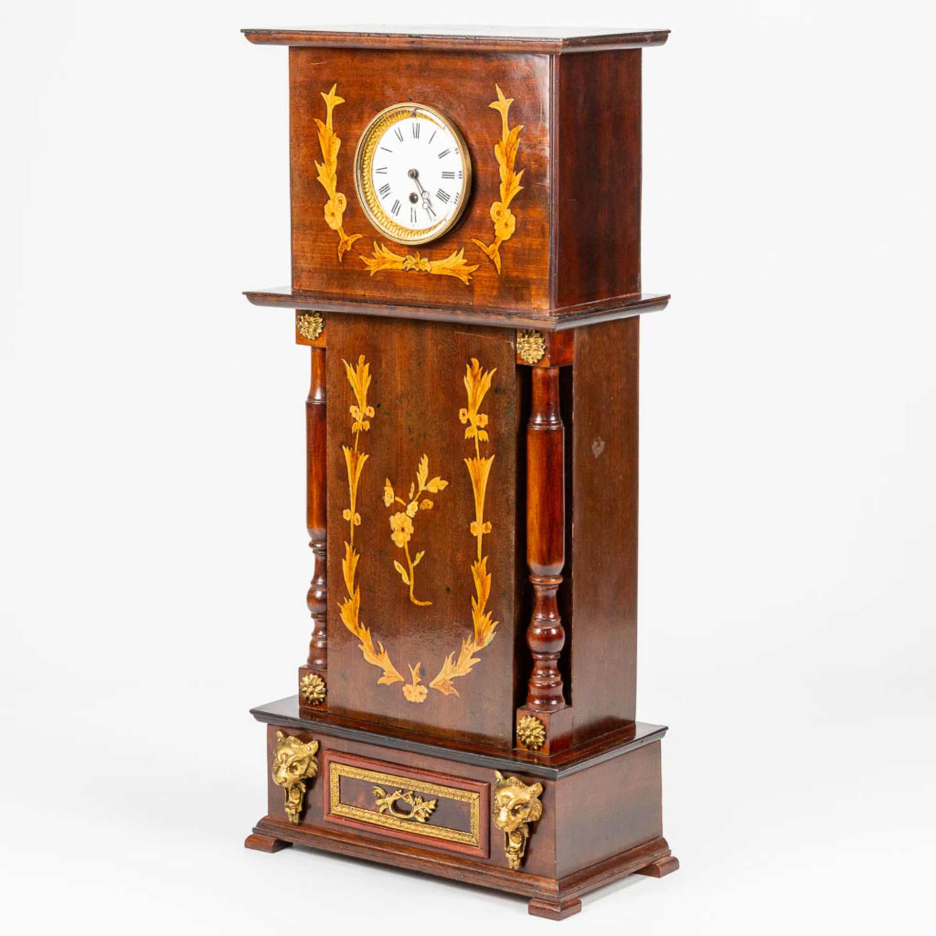 A table clock made of marquetry inlay, 19th century clock in a 20th century case. (17,5 x 34 x 73 cm - Image 8 of 16
