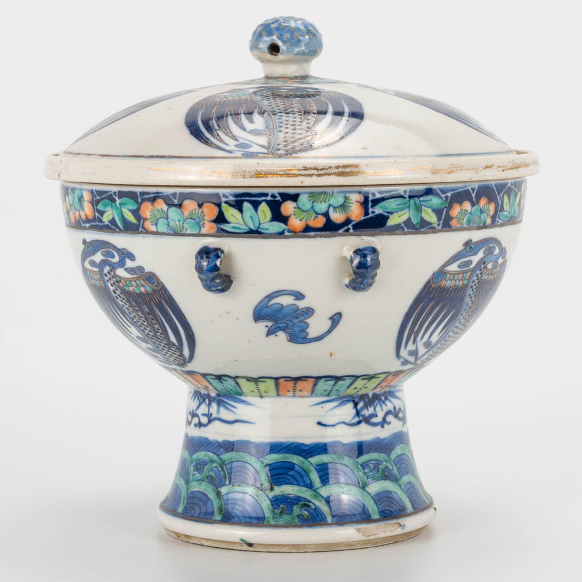 A 'Bain Marie' Douchai made of Chinese porcelain, Tching dinasty, 19th century.Ê (21 x 20 cm) - Image 4 of 16