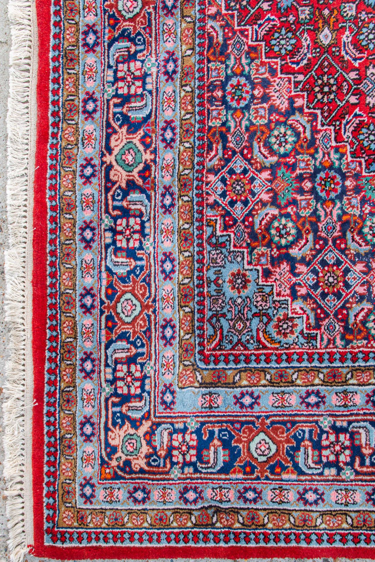 An Oriental hand-made carpet. Bidjar. (243 x 199) (199 x 243 cm) - Image 6 of 7