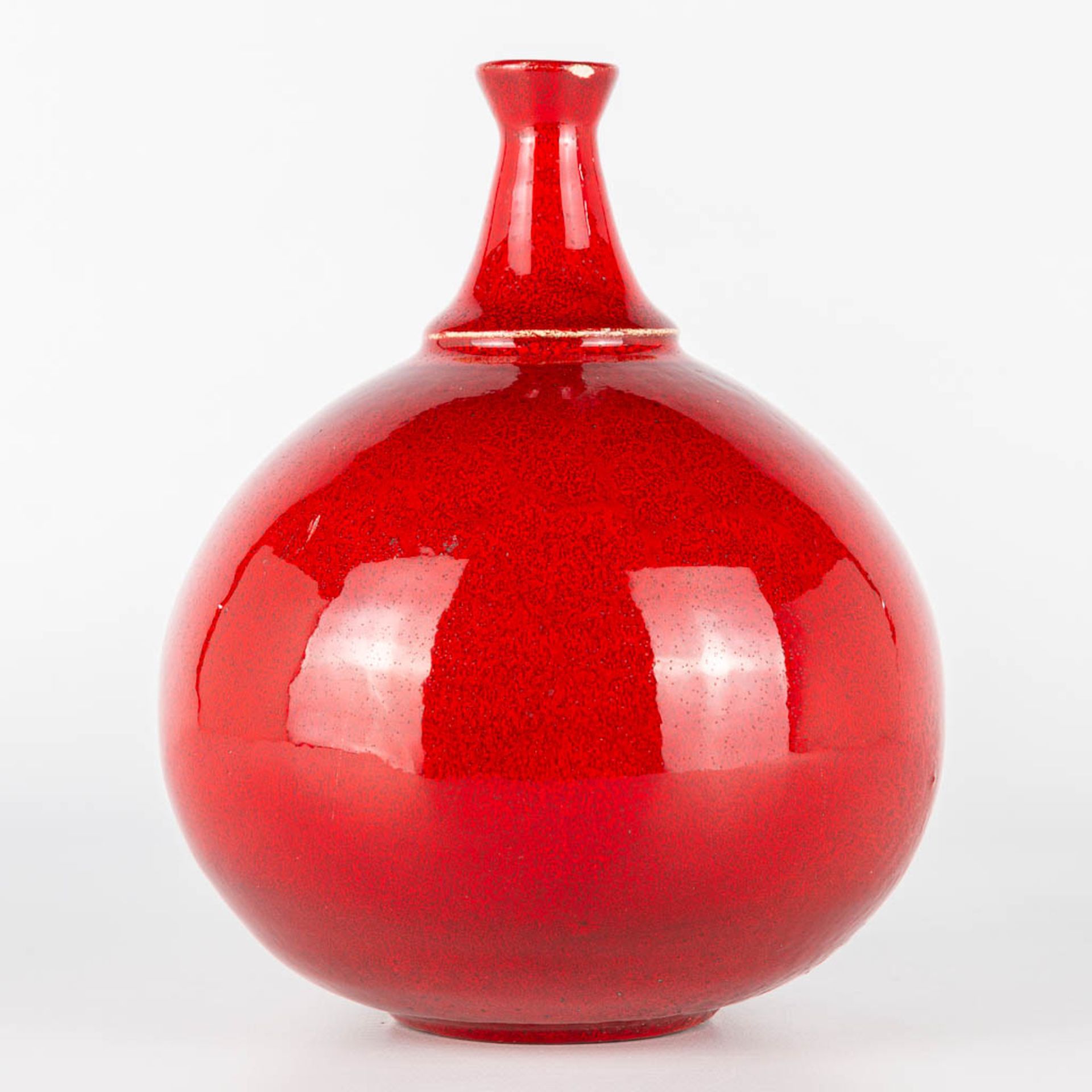 A vase made of red glazed white ceramics and probably made in Scandinavia. Period 1960-1970. (17 x 1 - Image 2 of 10