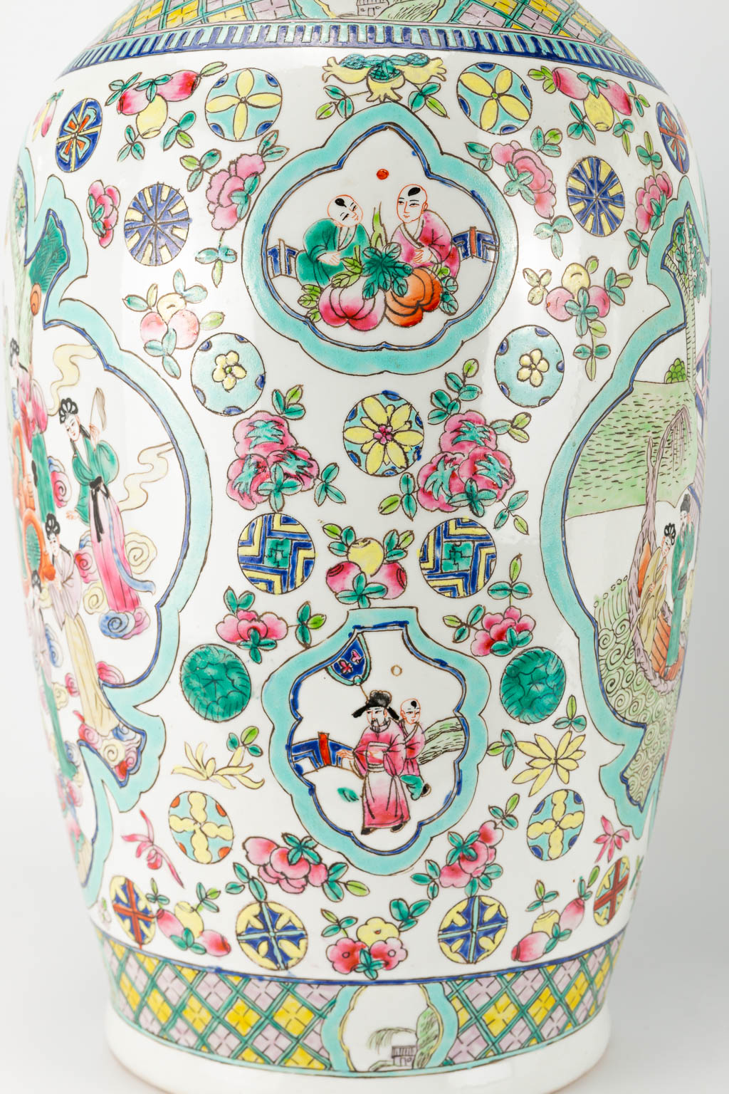 A pair of Chinese vases with decor of wise men, farmers, playing children and ladies. 20th century a - Image 25 of 25