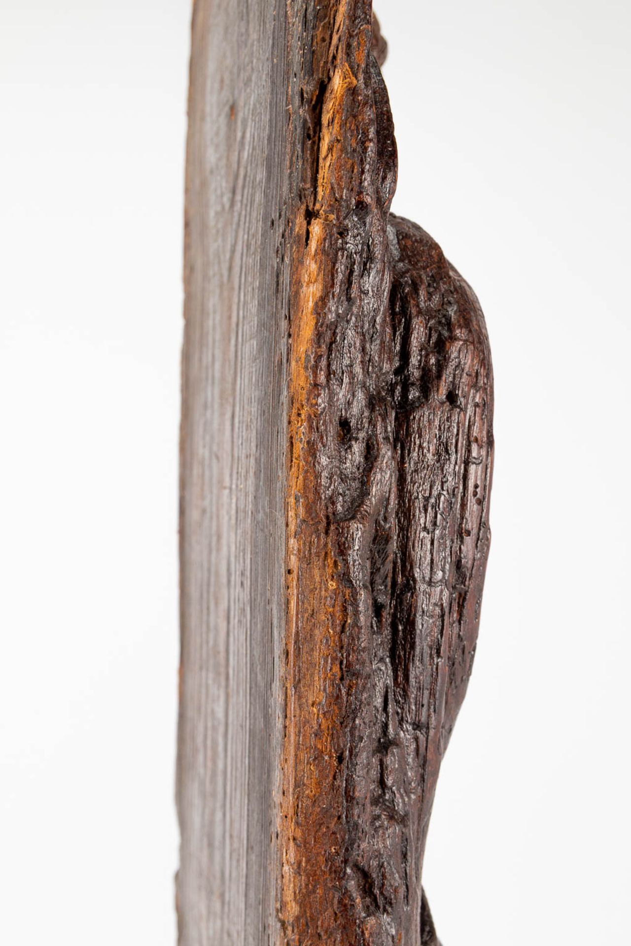 A wood sculpture of the holy family. (5,5 x 19 x 61 cm) - Image 10 of 15