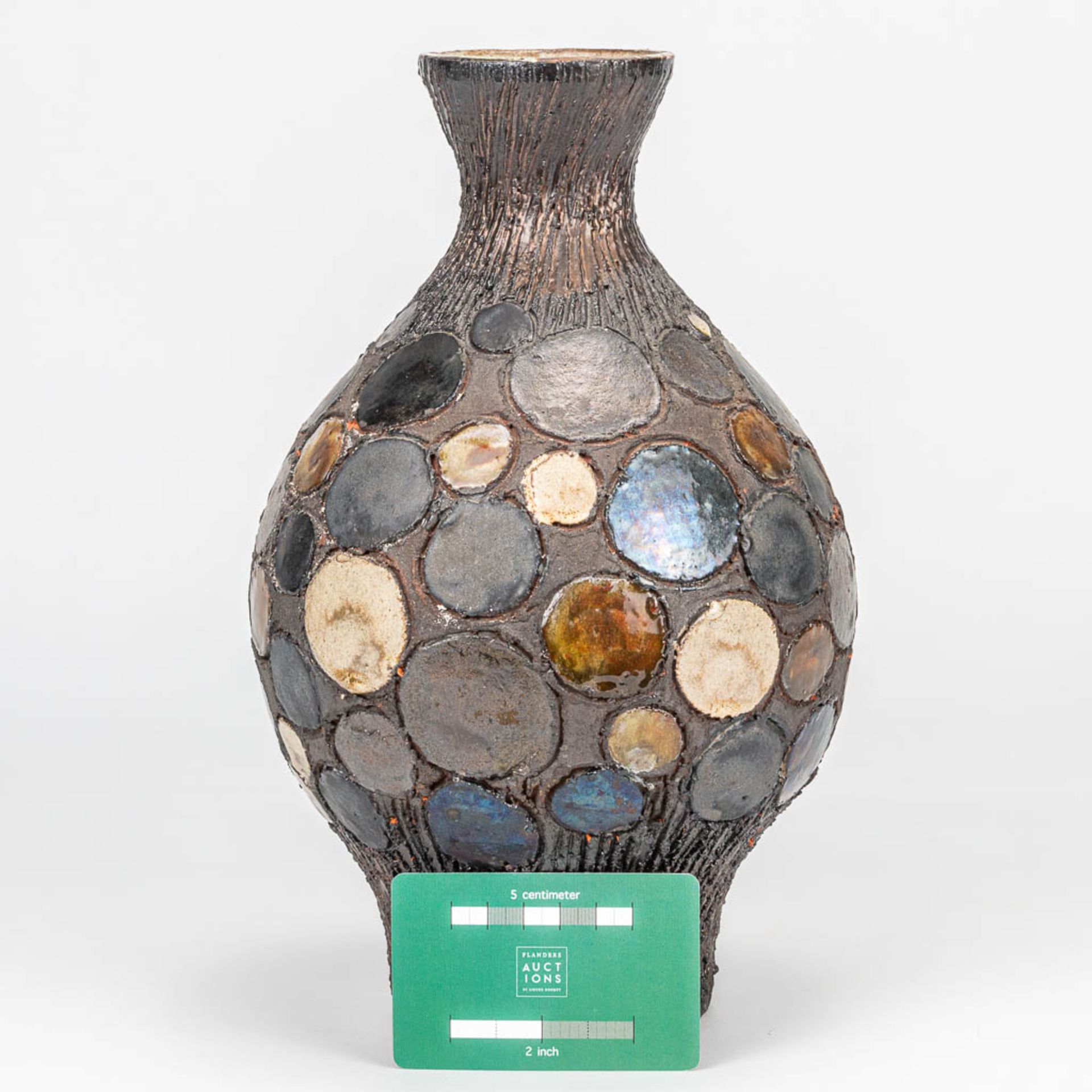 Elisabeth VANDEWEGHE (XX-XXI) a vase made of glazed ceramics for Perignem. (28 x 15 cm) - Bild 2 aus 8