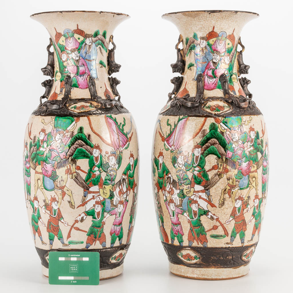 A pair of Nanking Chinese porcelain vases. (46 x 20 cm) - Image 2 of 25