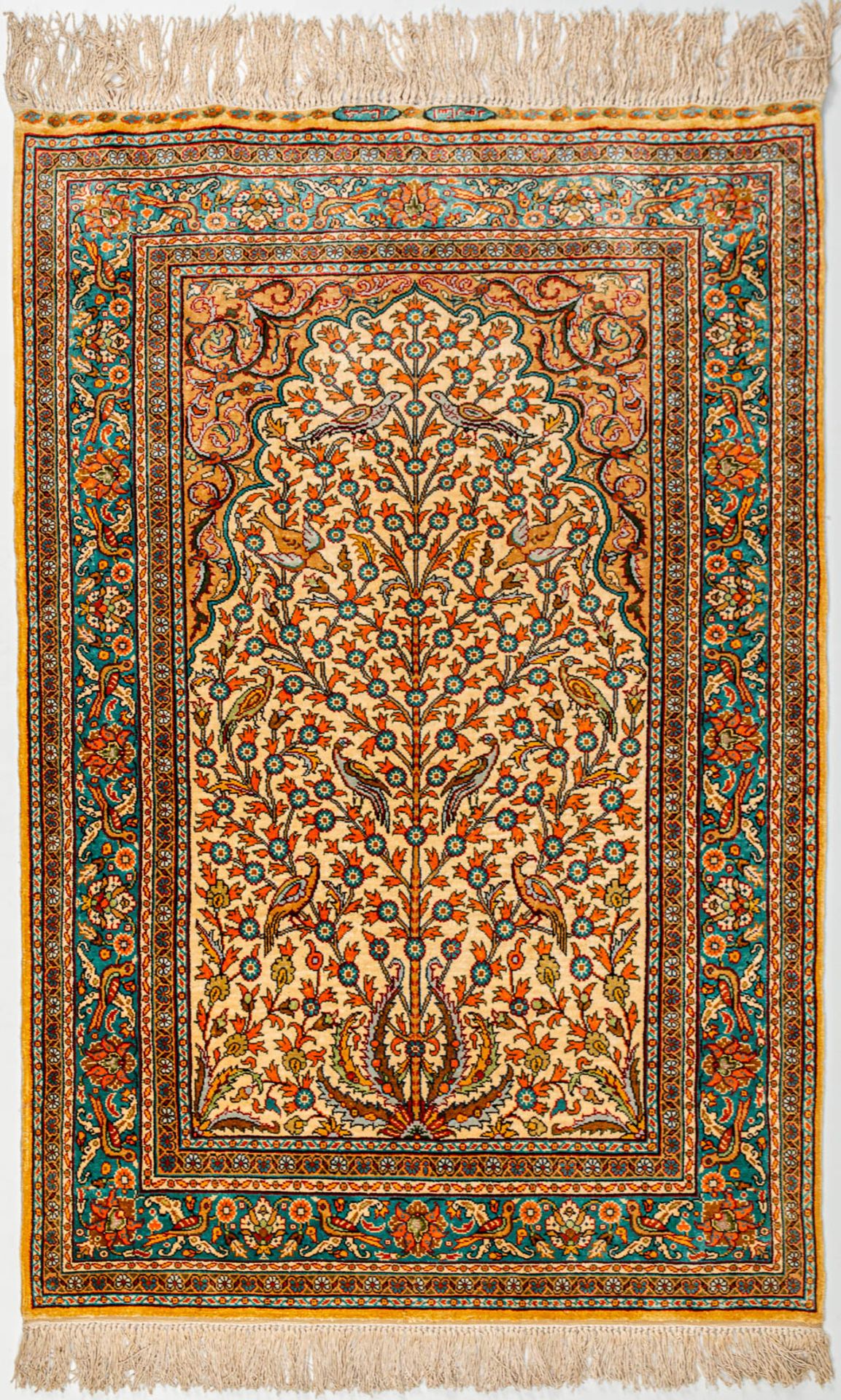 A hand-made silk carpet with 'Tree of life' decor and marked Kayseri. Signed. (112 x 75 cm) (75 x 11