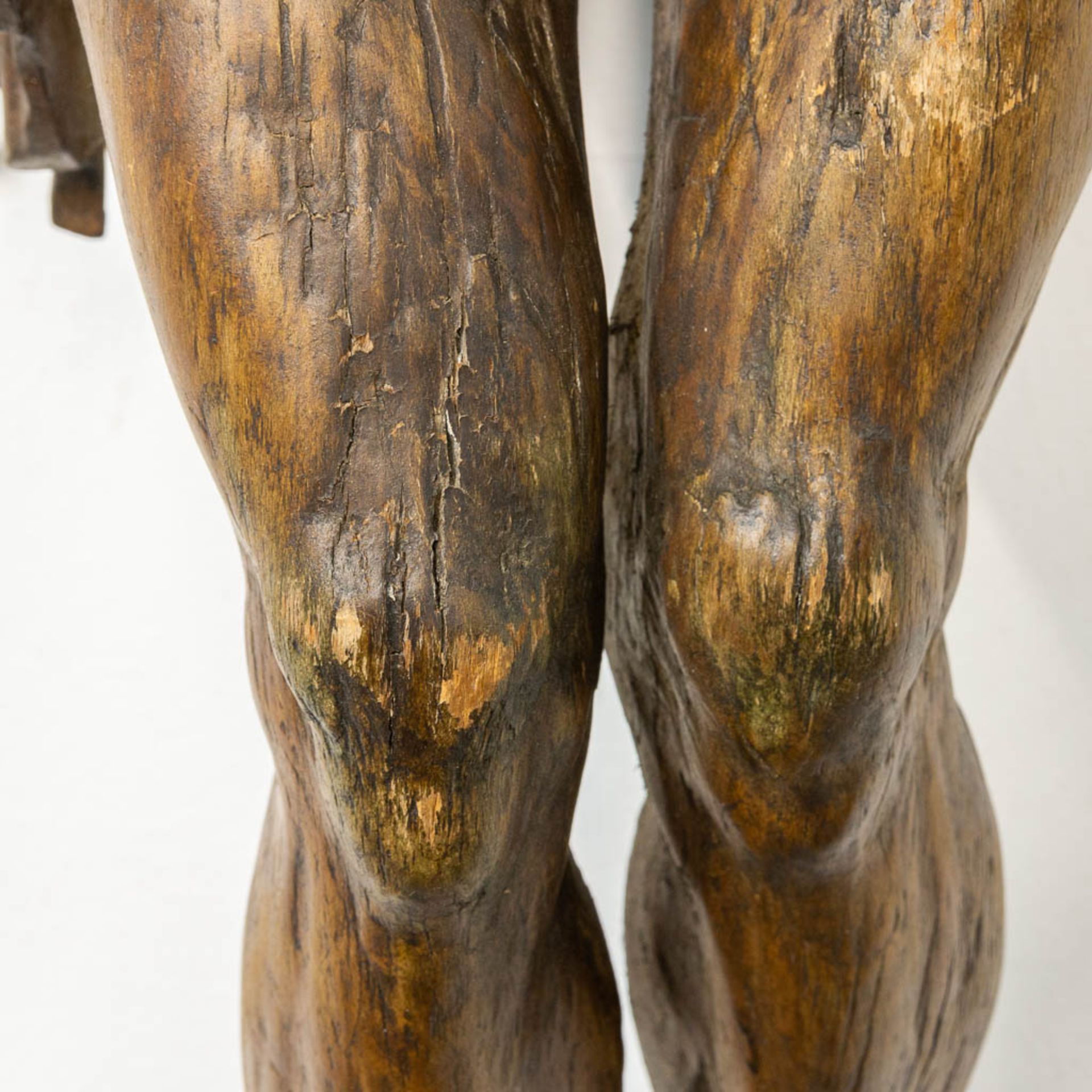A wood sculptured corpus figurine, 17th/18th century. (16 x 80 x 100 cm) - Bild 8 aus 13