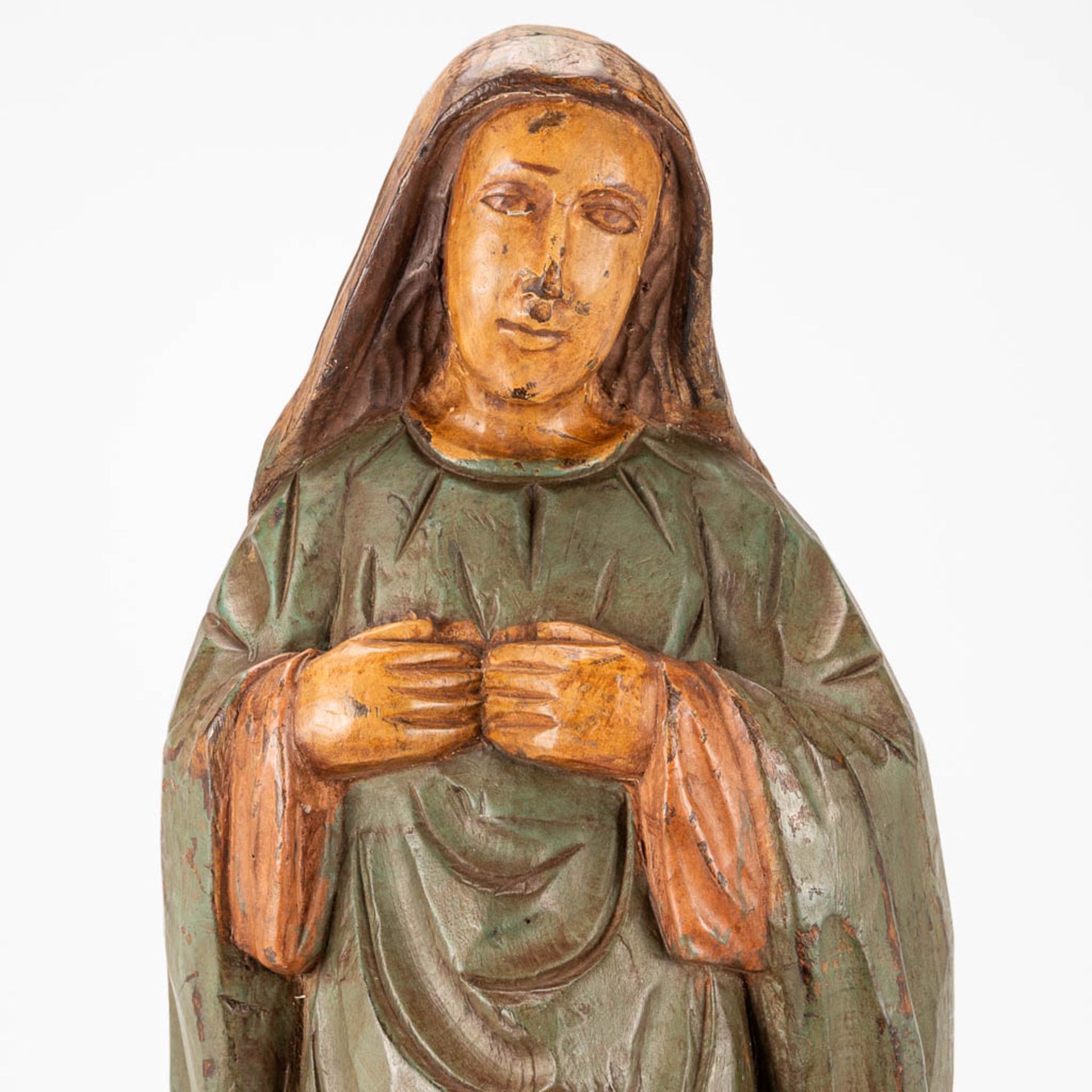 A wood sculpture of Madonna with polychrome. The second half of the 19th century. (12 x 22 x 57 cm) - Bild 11 aus 16