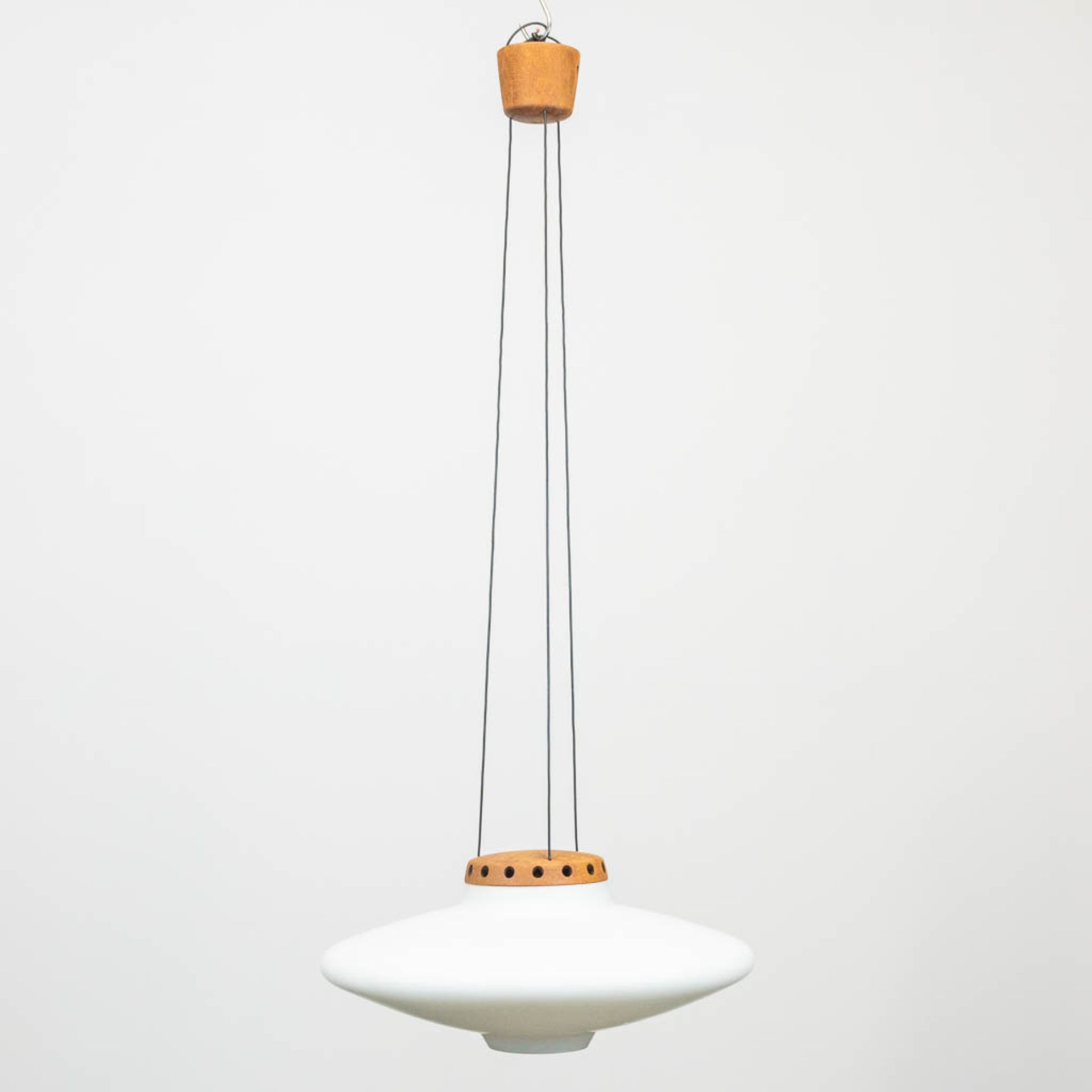 Uno and Osten KRISTIANSSON (c.1950-1966) A Mid-Century lamp made of wood and glass for Luxus, Sweden