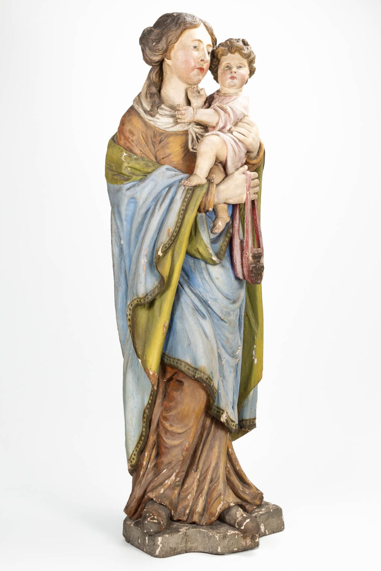 A large statue 'Madonna with child' made of sculptured oak, probably Brabant. 17th/18th century. (30 - Image 6 of 21