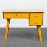 A mid-century children's desk made of multiplex. (52 x 92 x 70 cm)