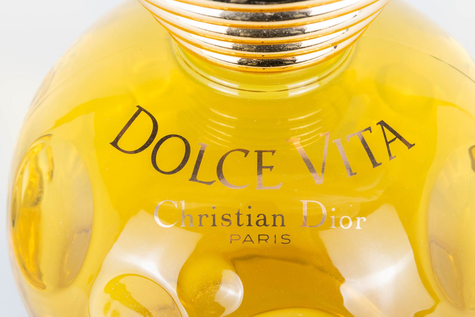 A large Dummy Perfume bottle 'La Dolce Vita' by Christian Dior. (35 x 24 cm) - Bild 9 aus 9