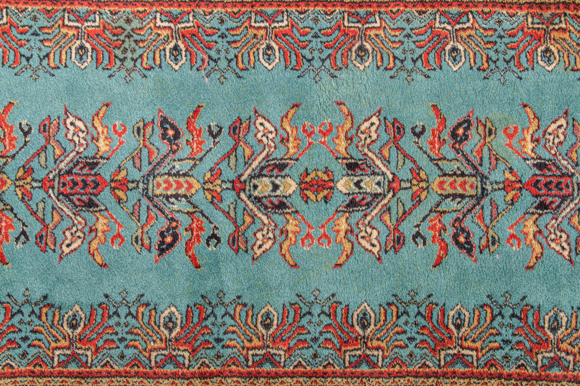 A set of 3 identical, Oriental carpets. (160 x 79 cm) - Image 5 of 8