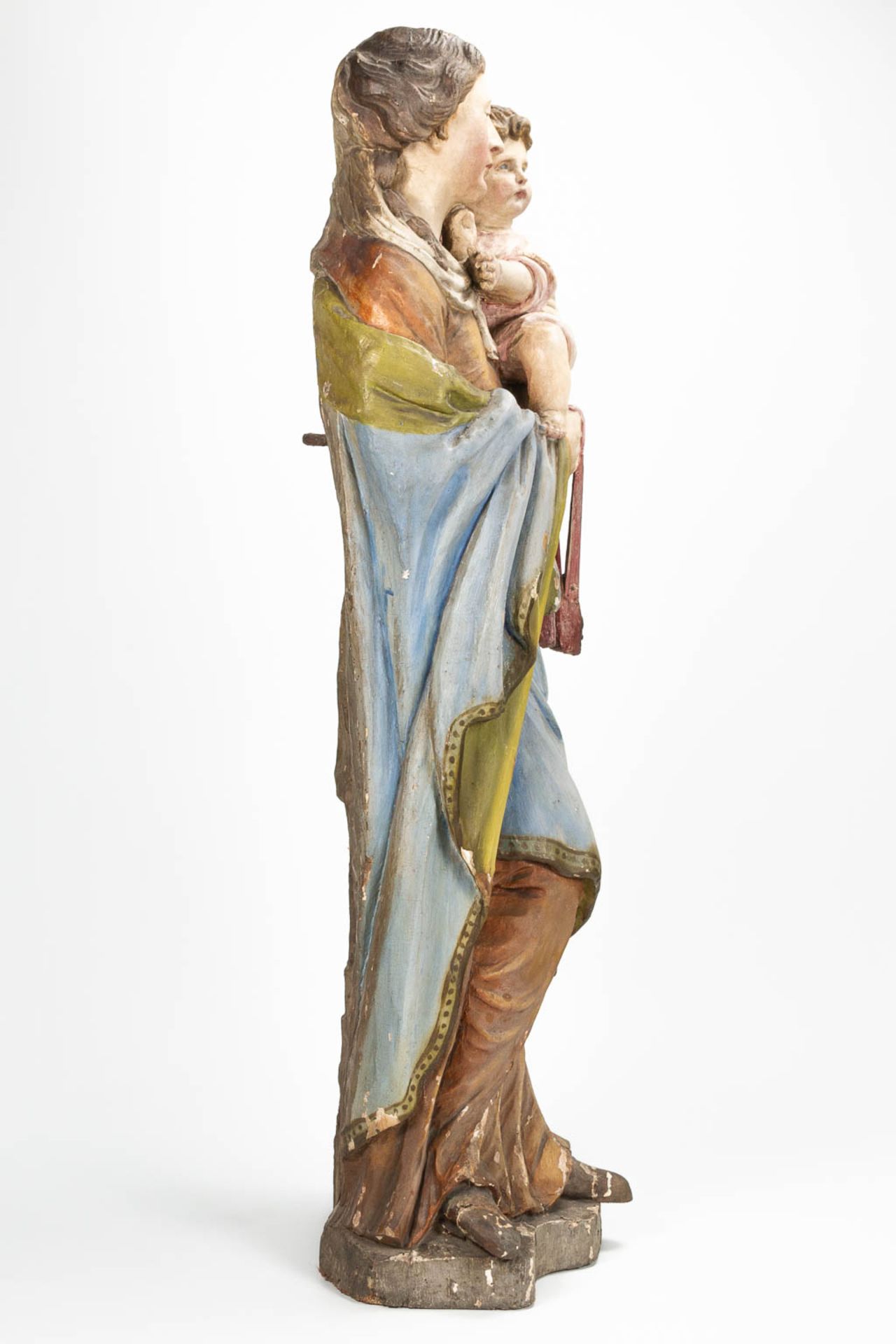 A large statue 'Madonna with child' made of sculptured oak, probably Brabant. 17th/18th century. (30 - Image 3 of 21