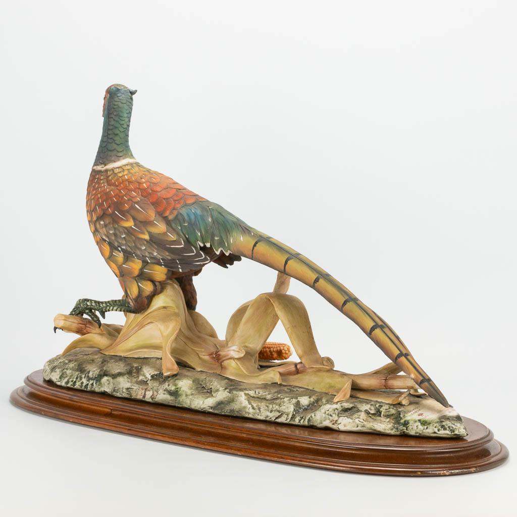 A Capodimonte porcelain figurine of a pheasant marked Edoardo Tasca. 616/1000. (36 x 59 x 35 cm) - Image 9 of 22
