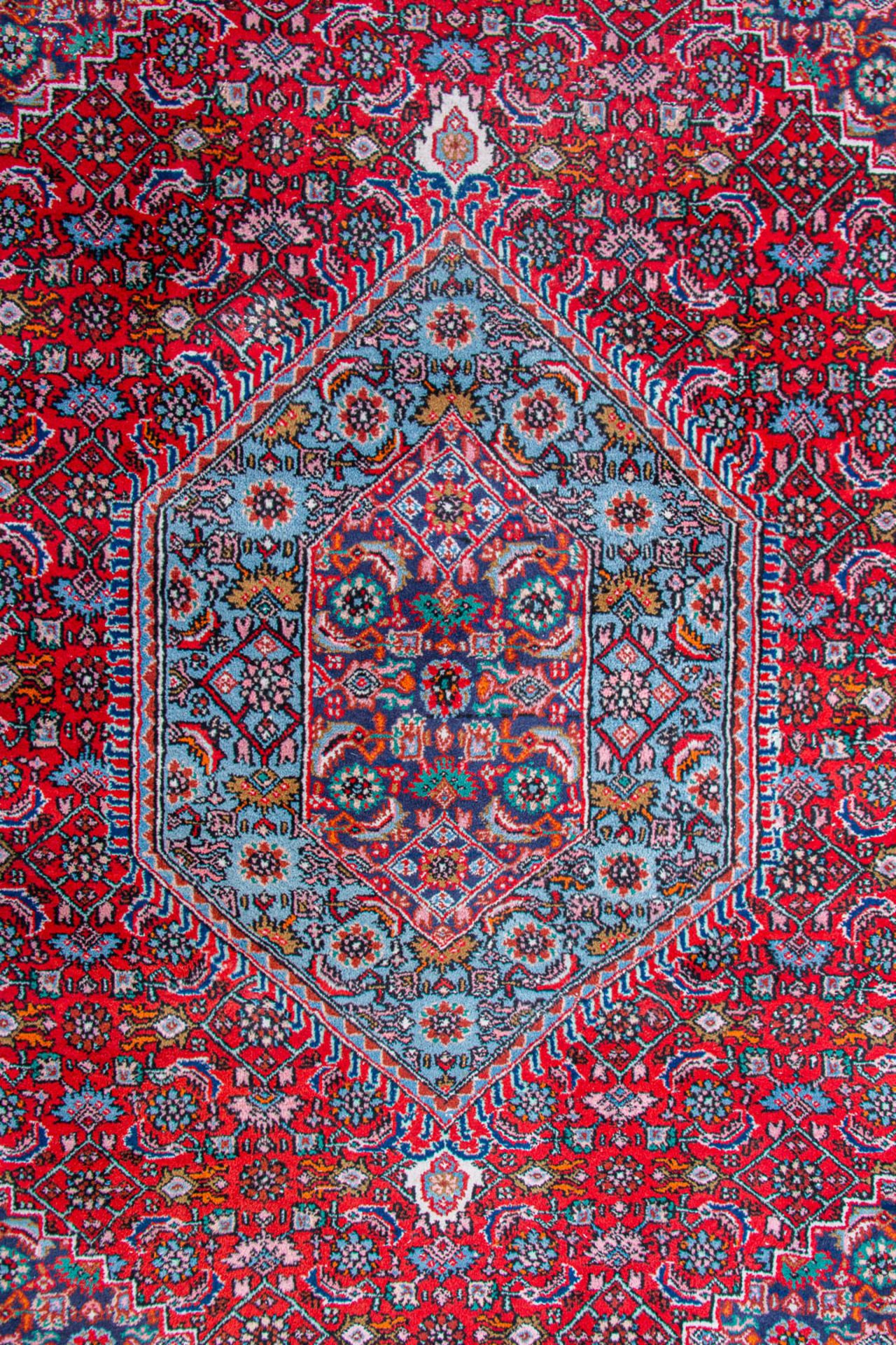 An Oriental hand-made carpet. Bidjar. (243 x 199) (199 x 243 cm) - Image 7 of 7